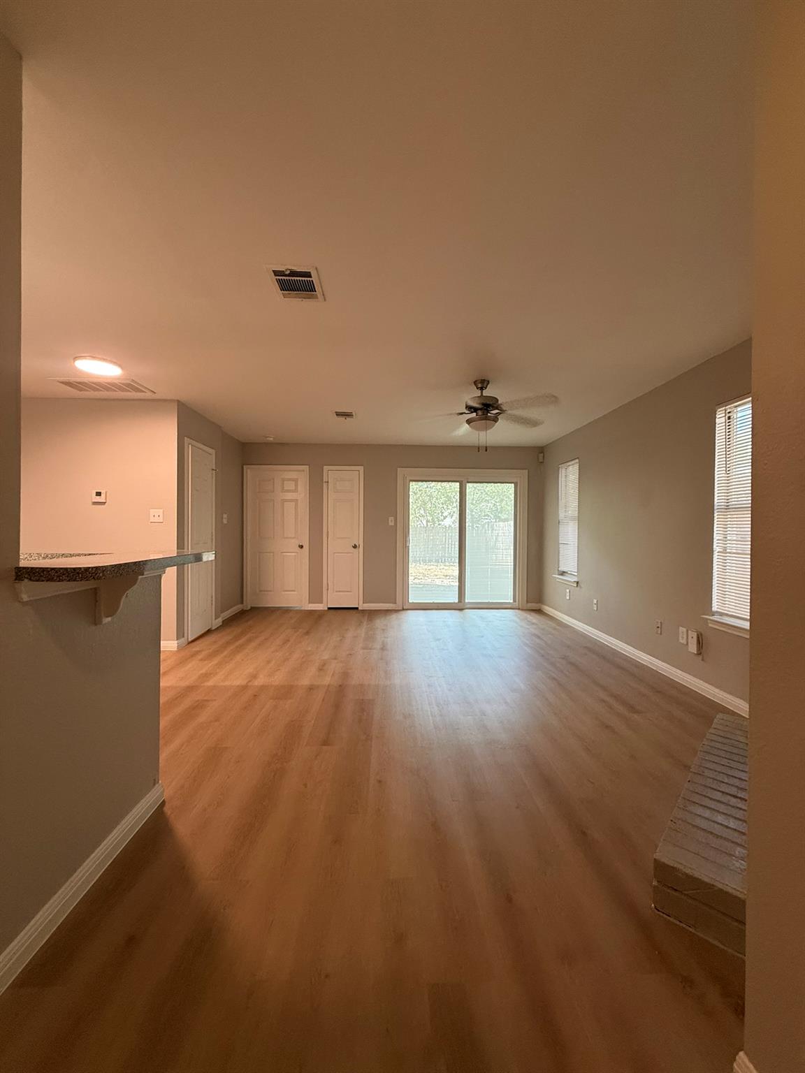 2906 Kestrel Dr #b Property Photo 4