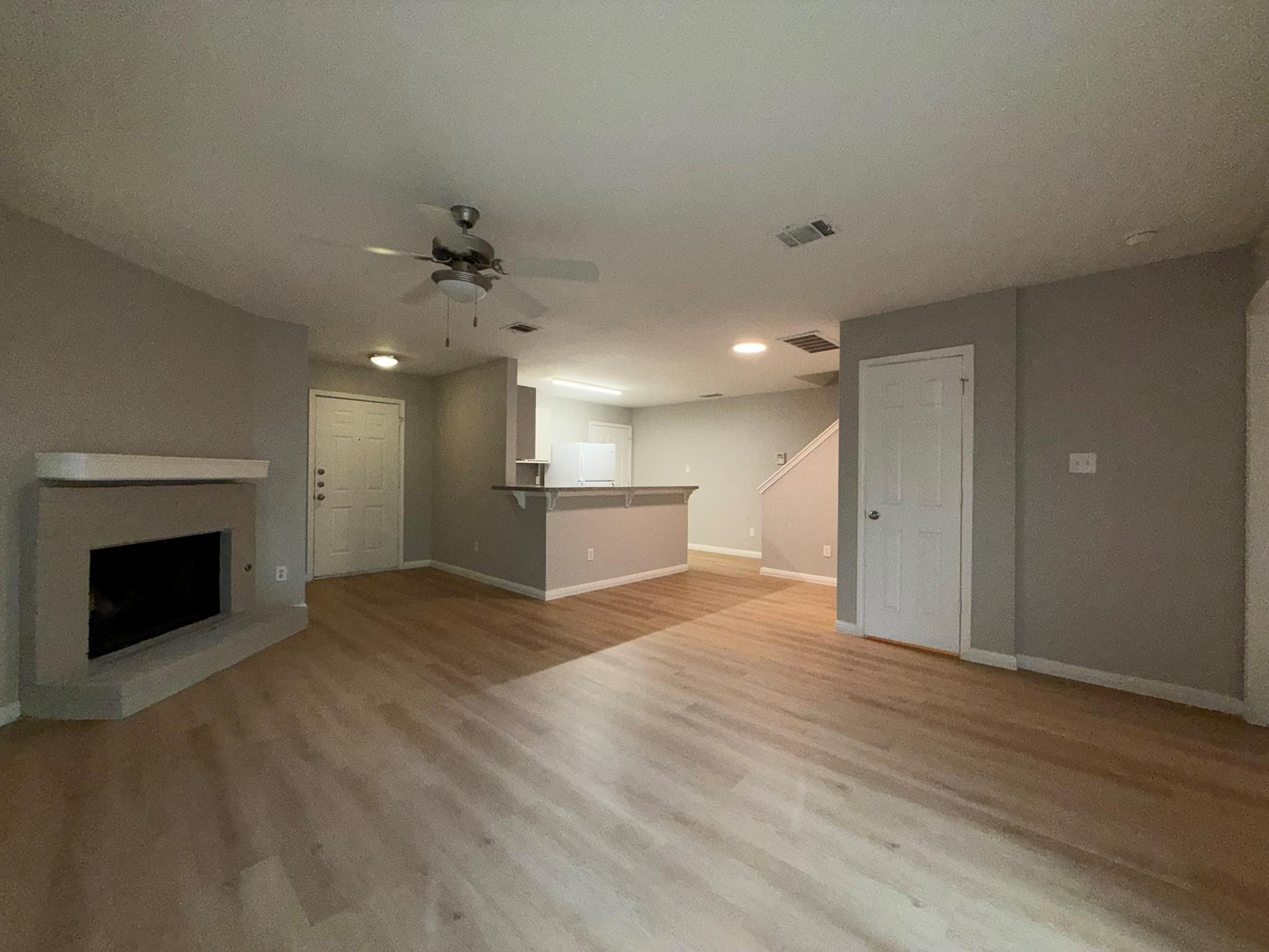 2906 Kestrel Dr #b Property Photo 6