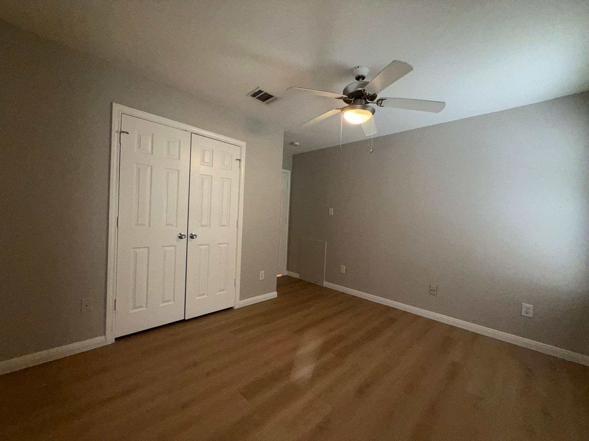 2906 Kestrel Dr #b Property Photo 22