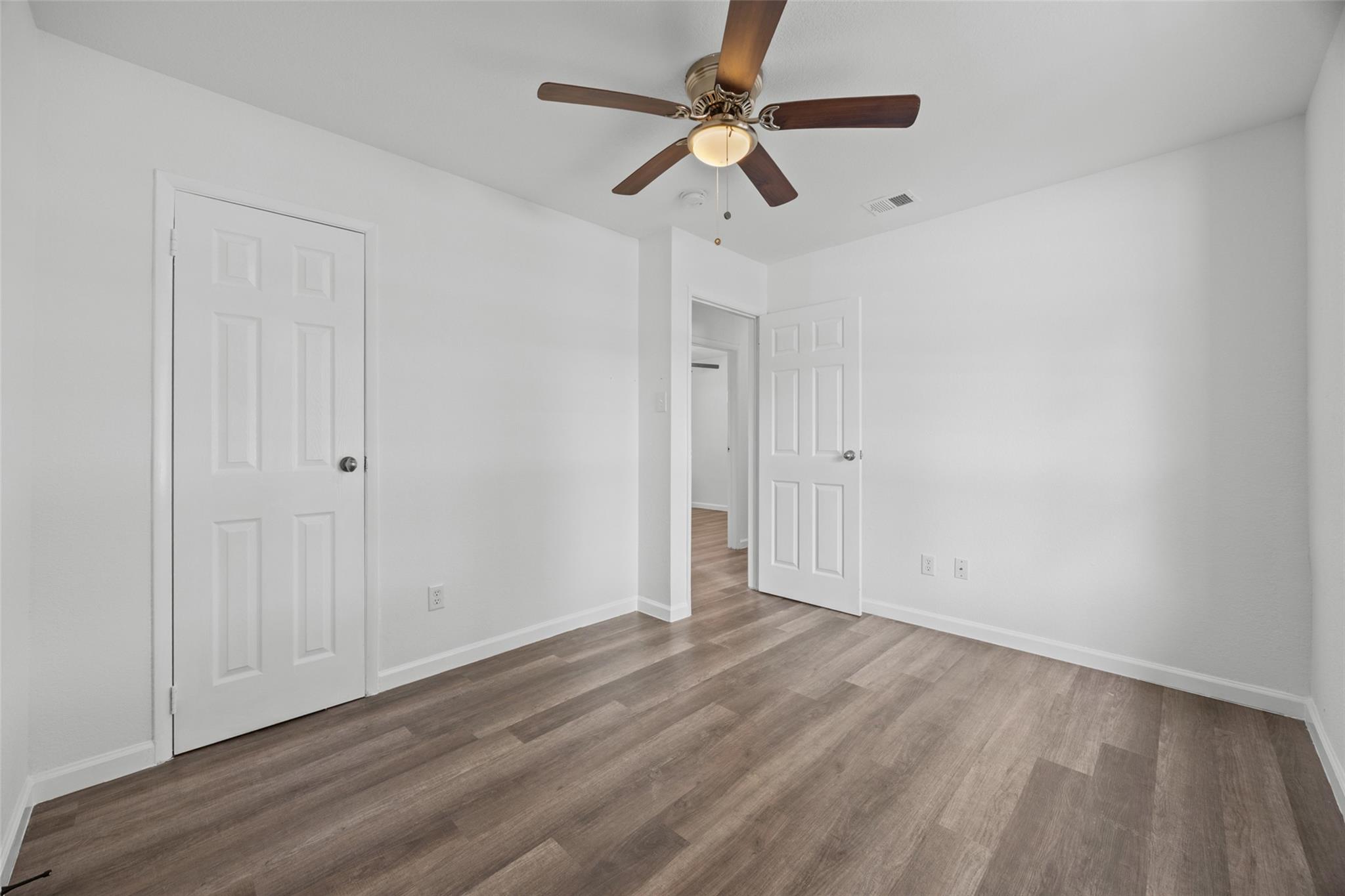 1401 Trinity St Property Photo 16