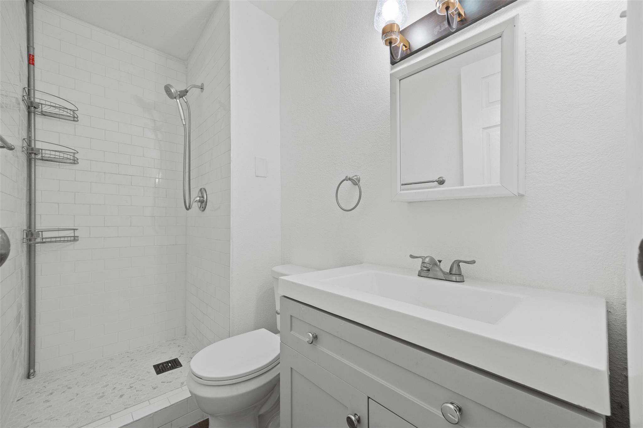 1401 Trinity St Property Photo 21