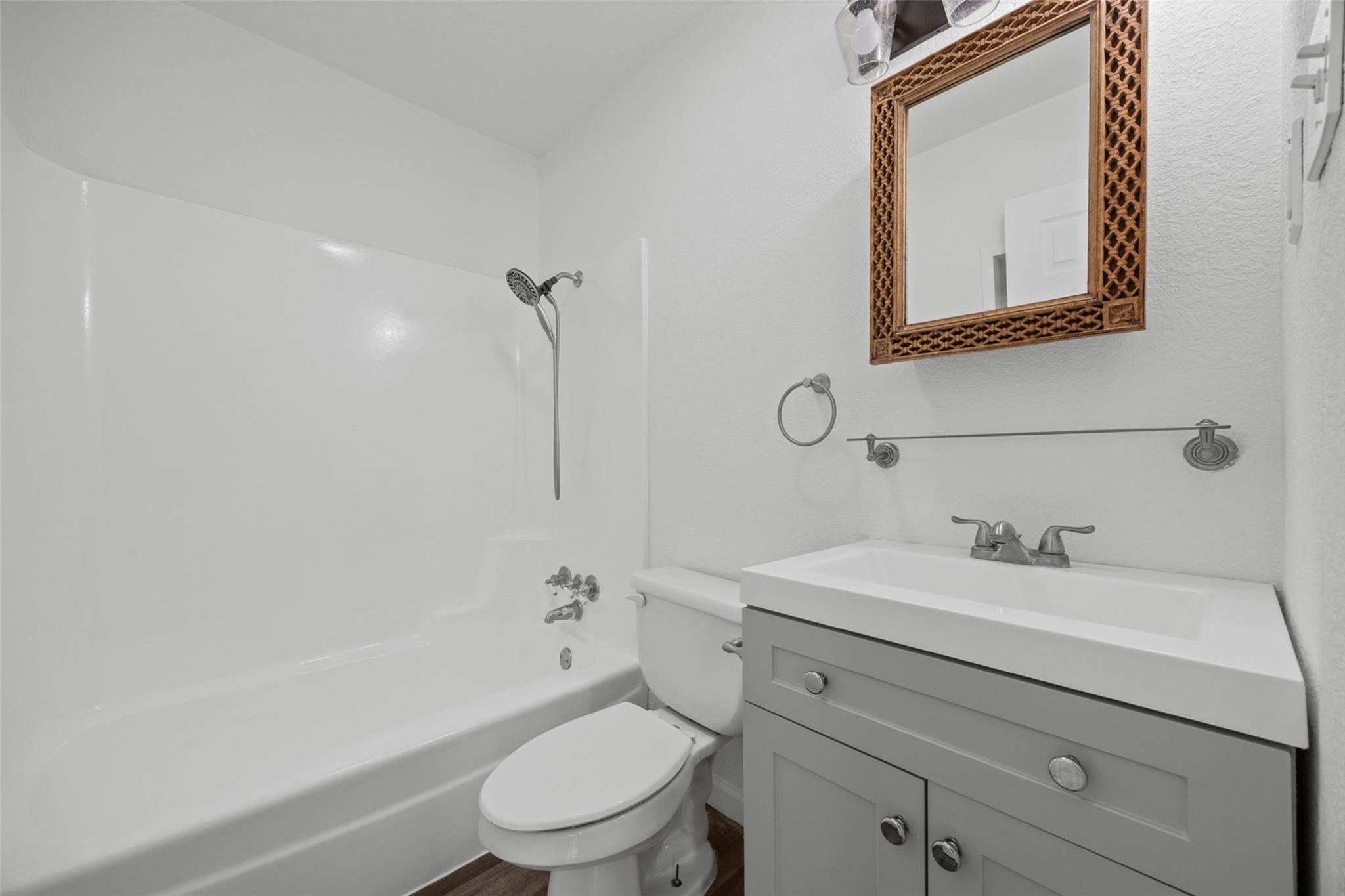 1401 Trinity St Property Photo 22