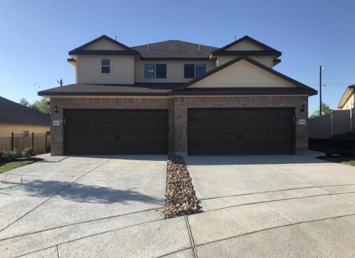 258 Joanne Loop #a & B Property Photo 1