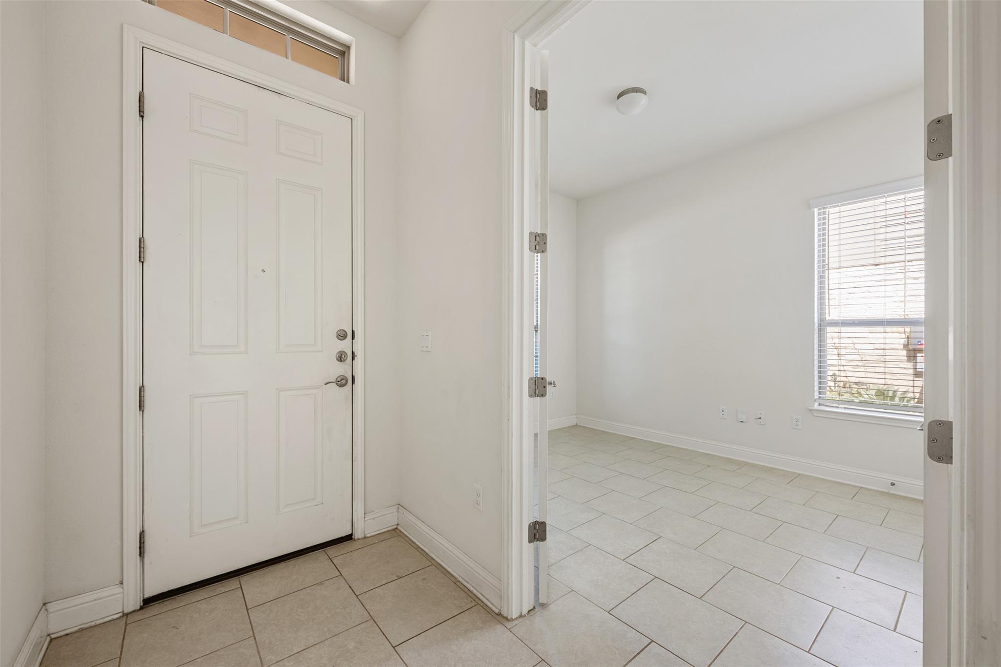 4908 Globe Mallow Dr Property Photo 4