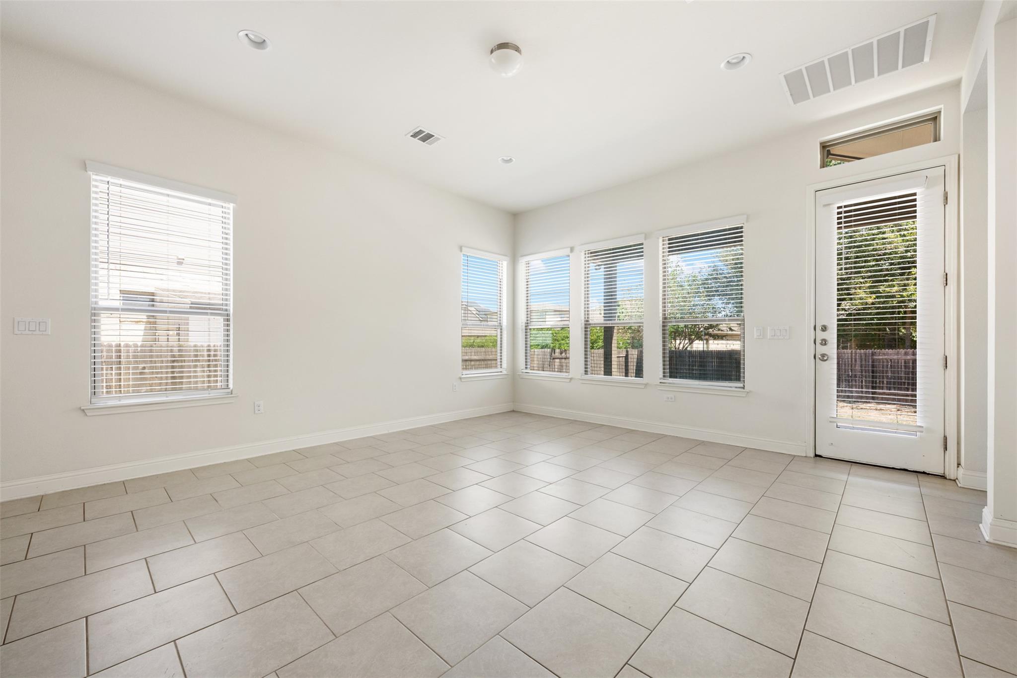 4908 Globe Mallow Dr Property Photo 17