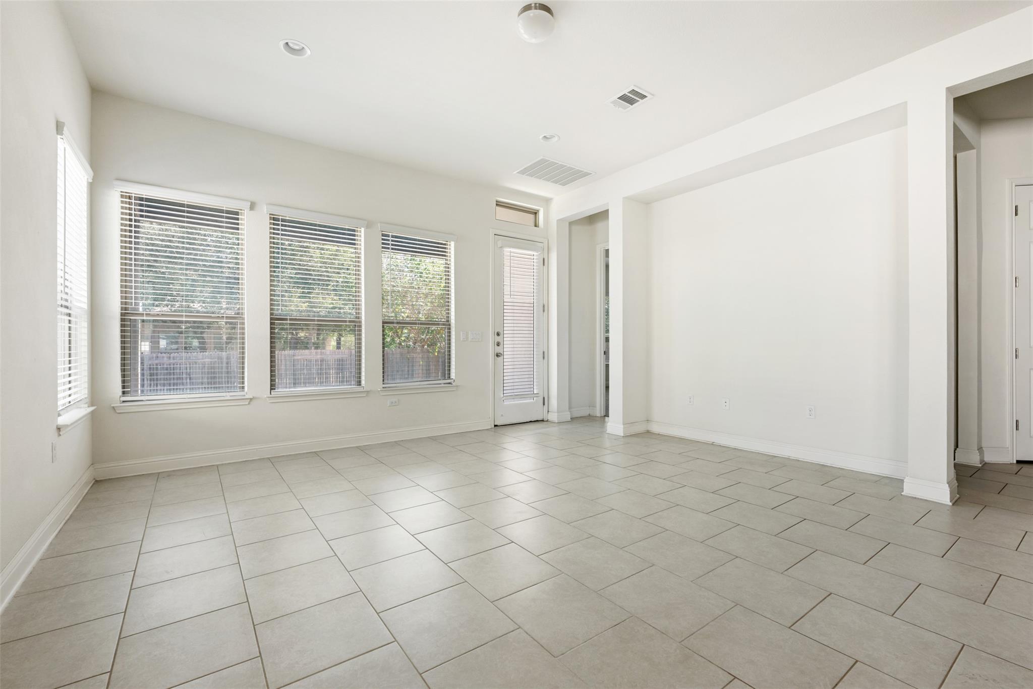 4908 Globe Mallow Dr Property Photo 18