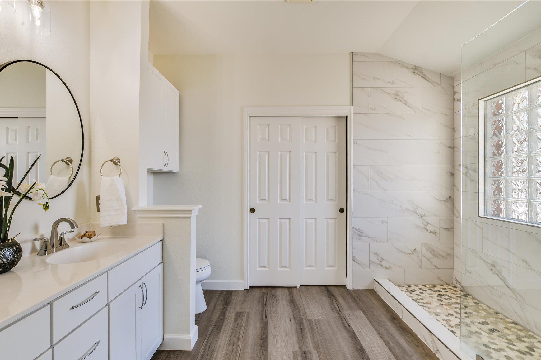 3905 Stonehenge Path Property Photo 2