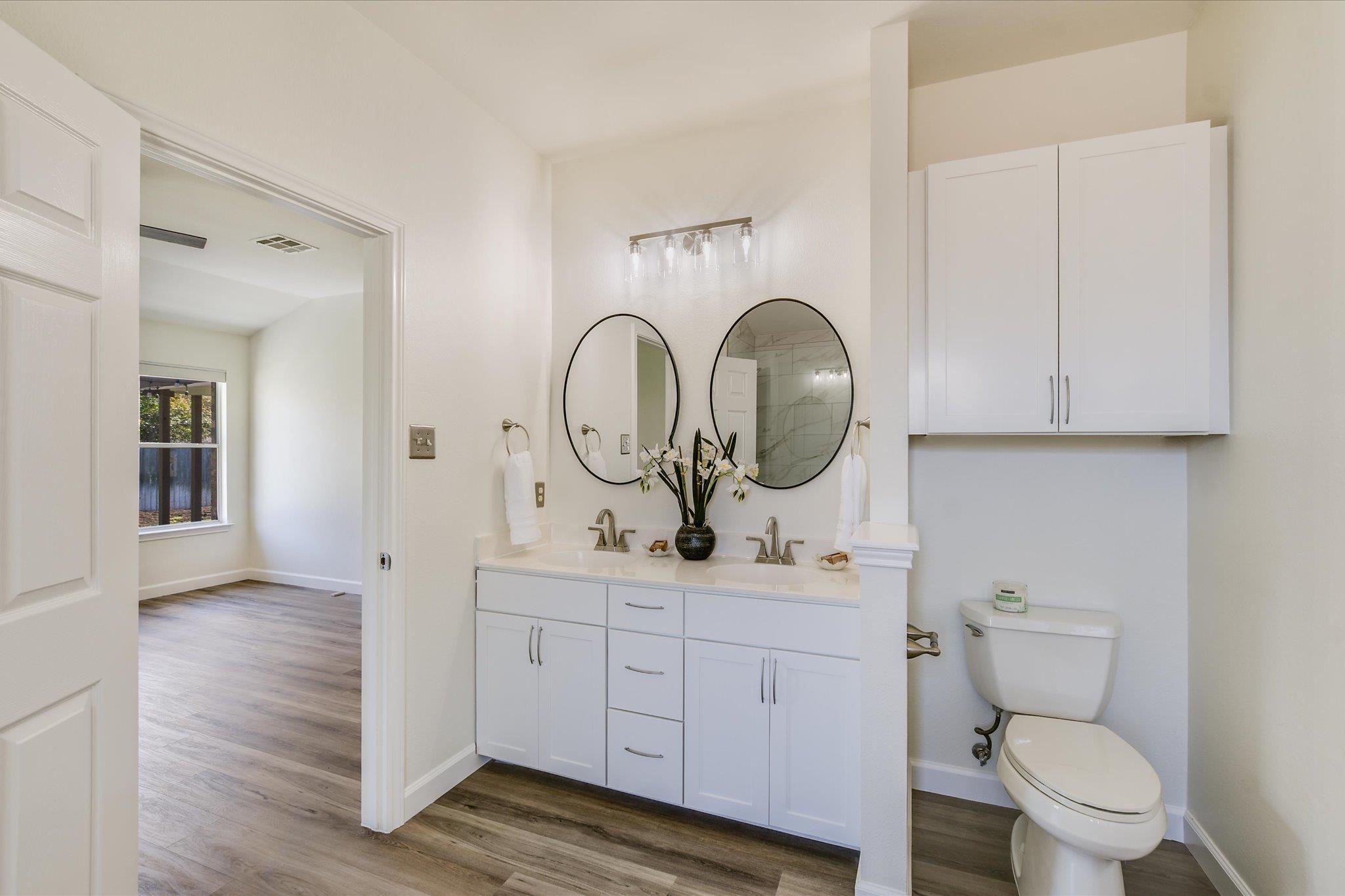 3905 Stonehenge Path Property Photo 4