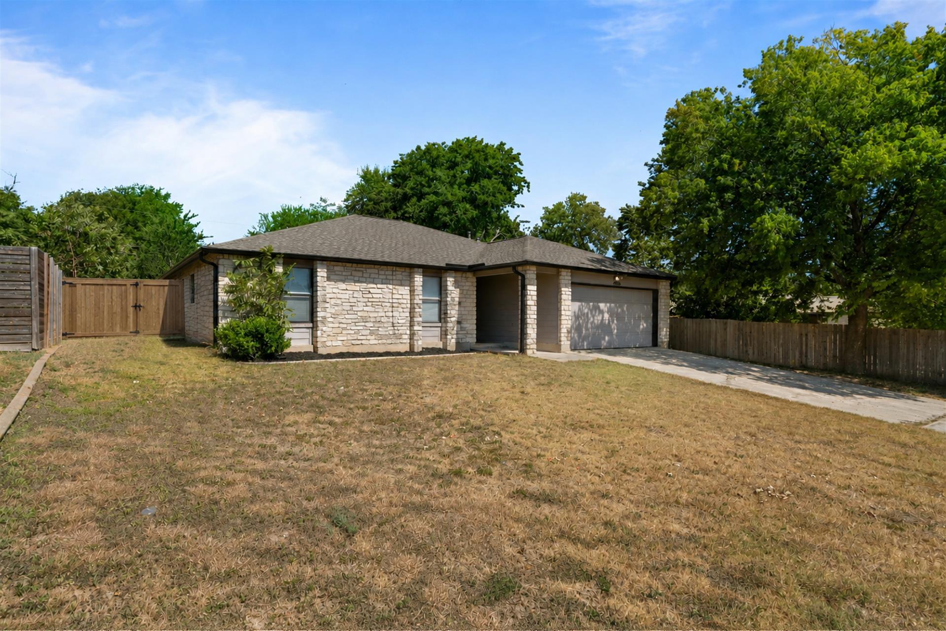 4906 Tannehill Ln Property Photo 2