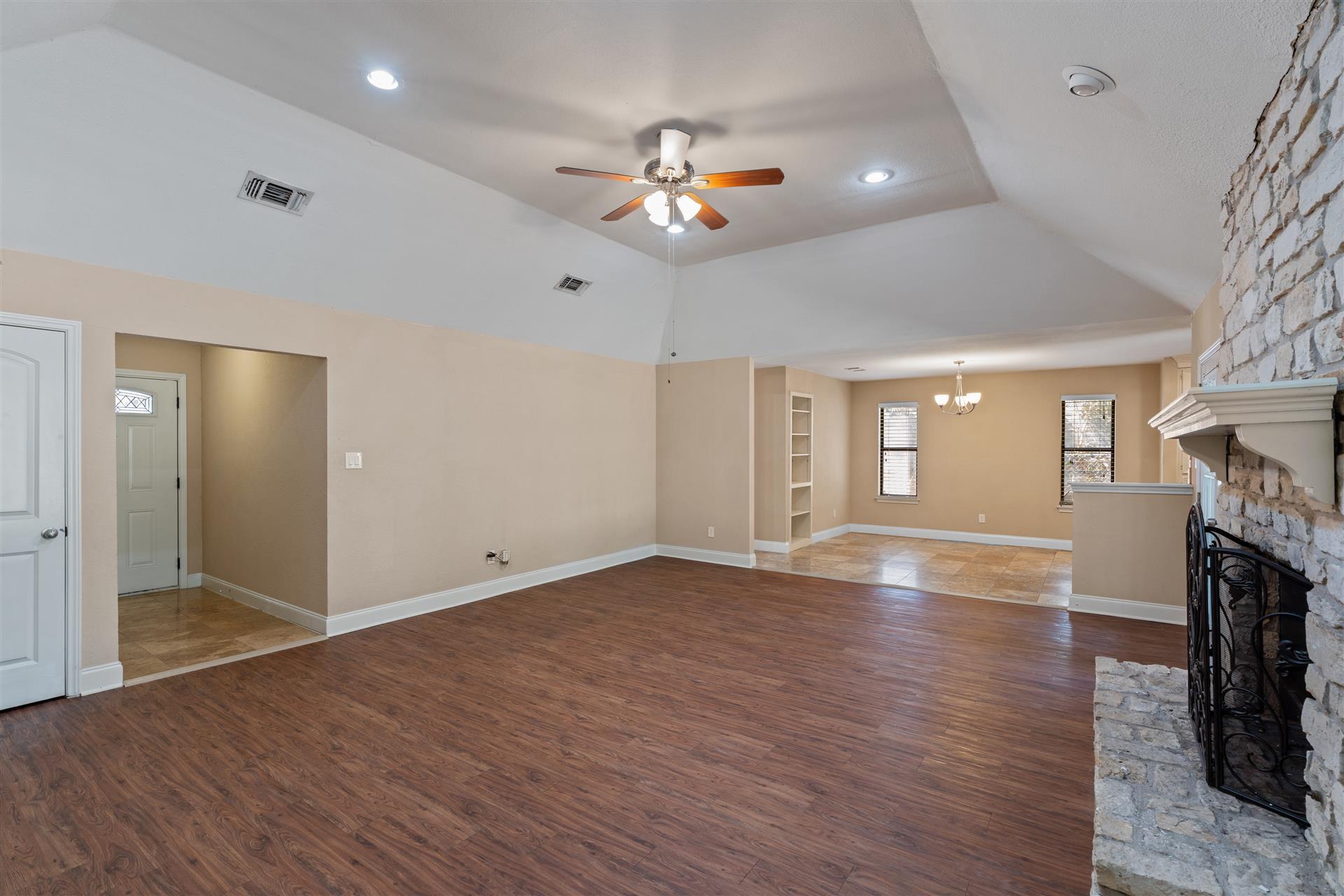 4906 Tannehill Ln Property Photo 4