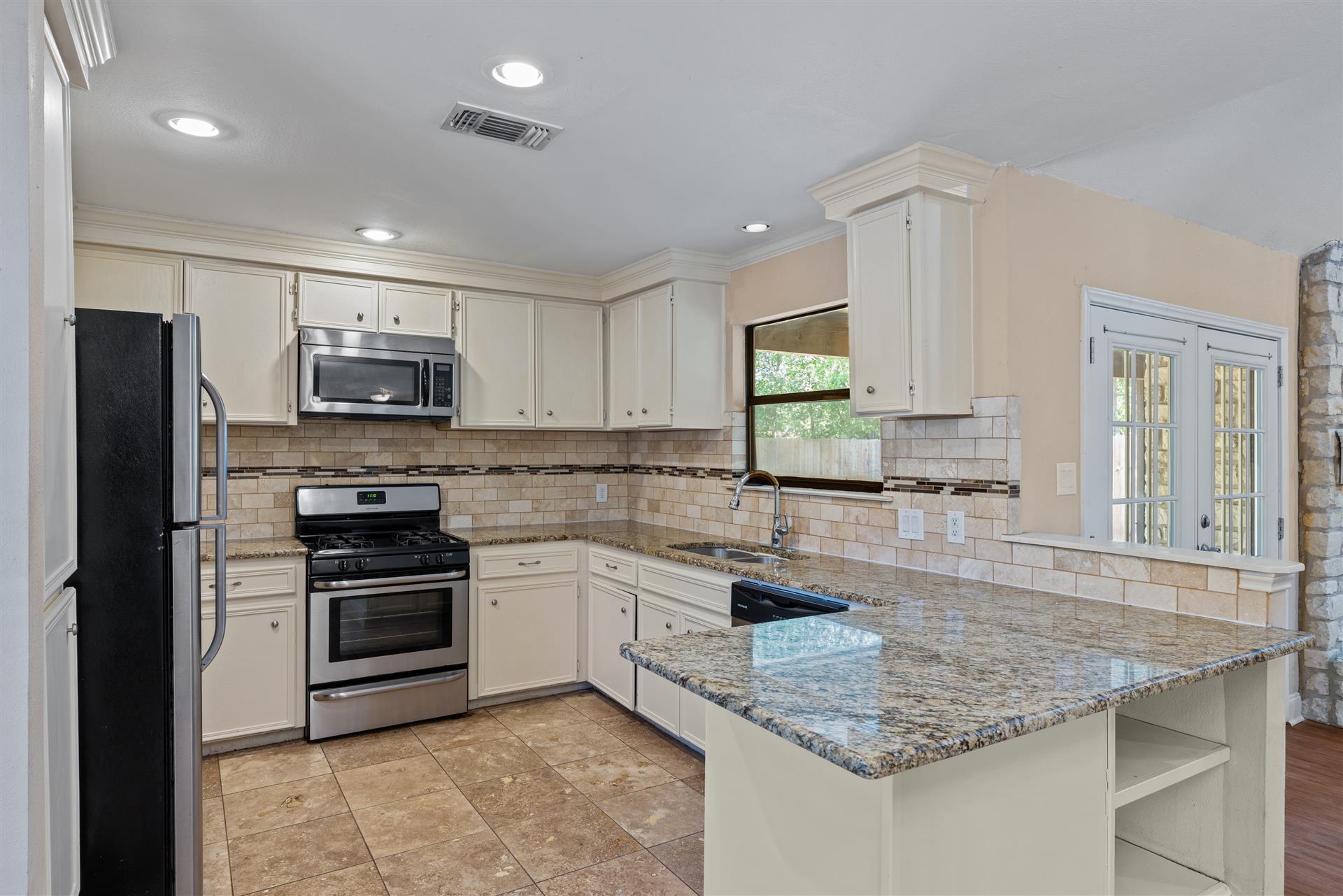 4906 Tannehill Ln Property Photo 11