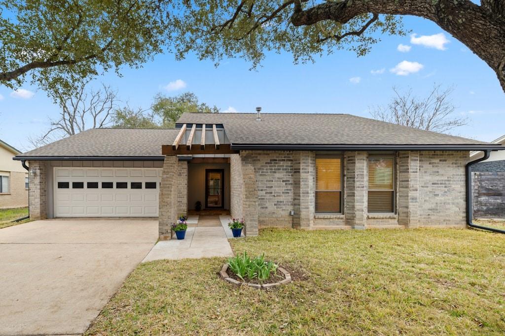 11303 Barrington Way Property Photo 2