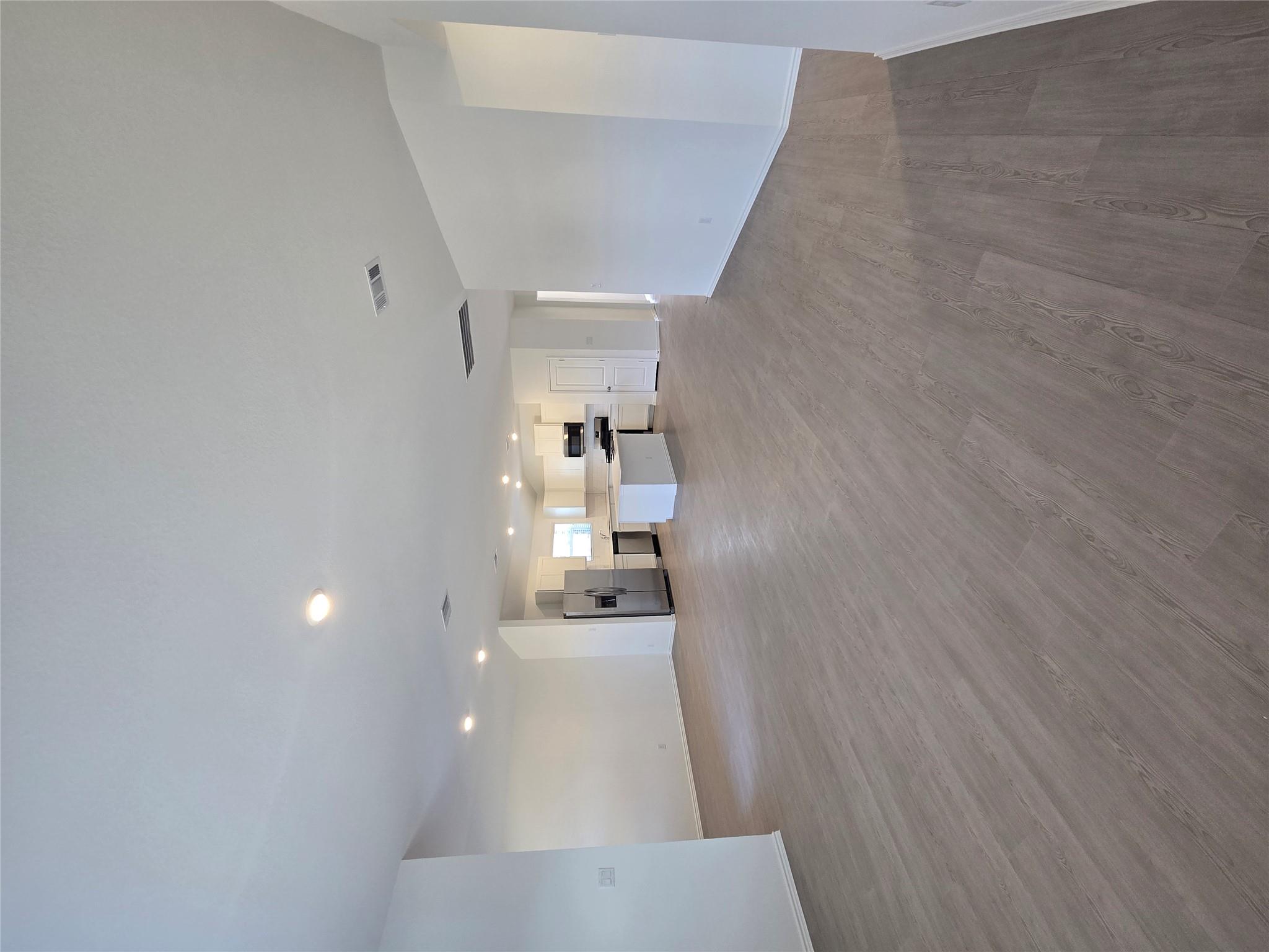 1609 Boggy Creek Ranch Rd Property Photo 11