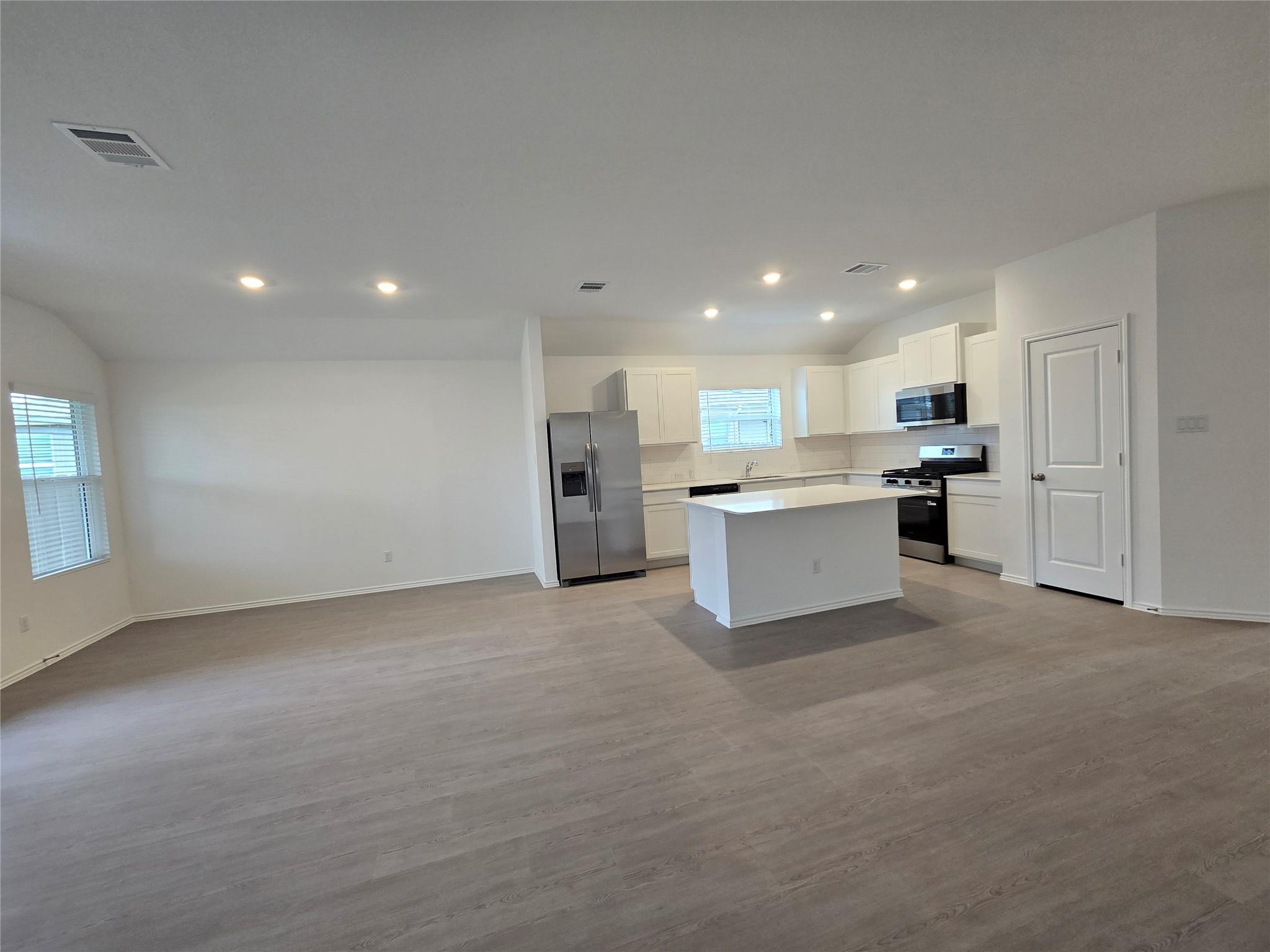 1609 Boggy Creek Ranch Rd Property Photo 28