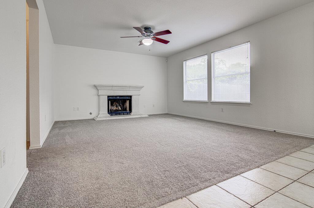 4300 Companeros Way Property Photo 6