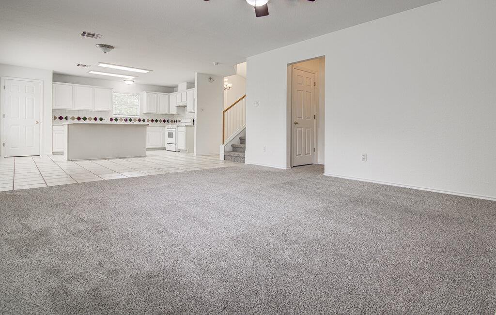 4300 Companeros Way Property Photo 7