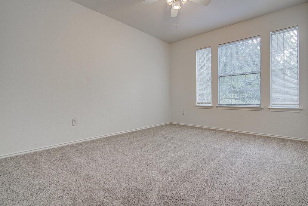 4300 Companeros Way Property Photo 20