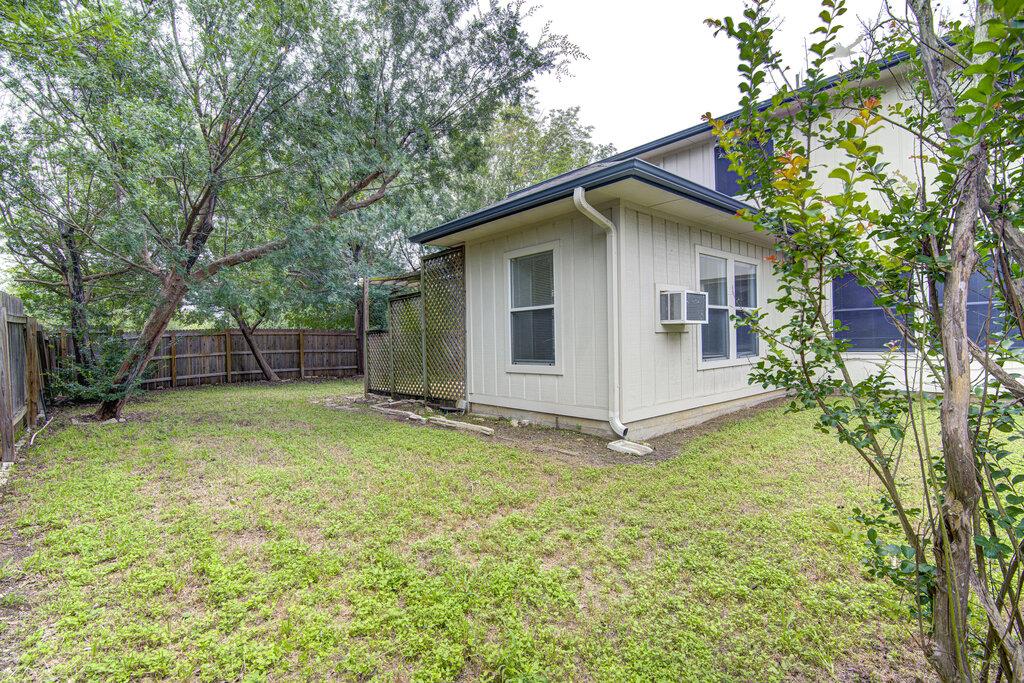 4300 Companeros Way Property Photo 32