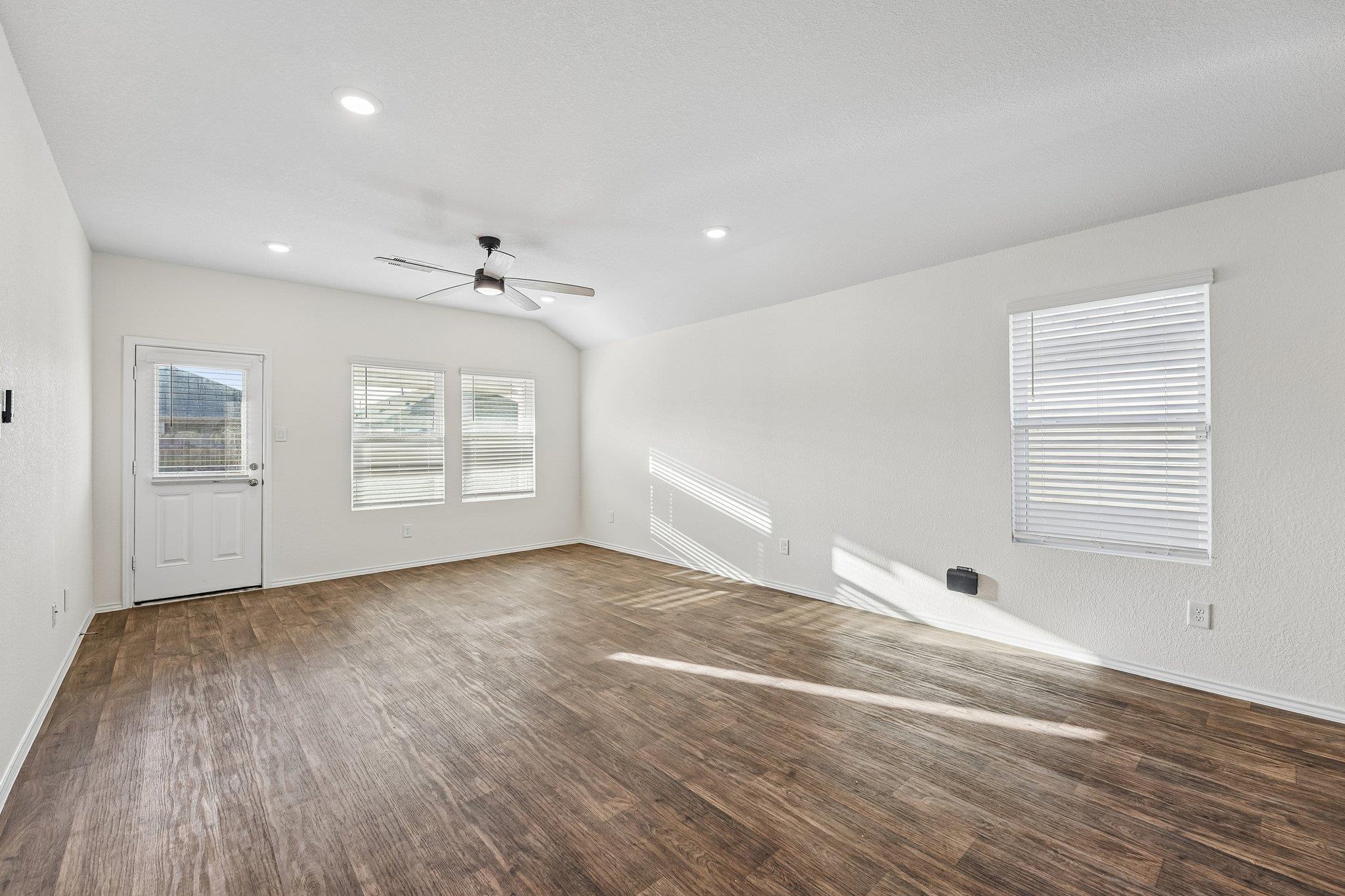 159 Granary Dr Property Photo 2