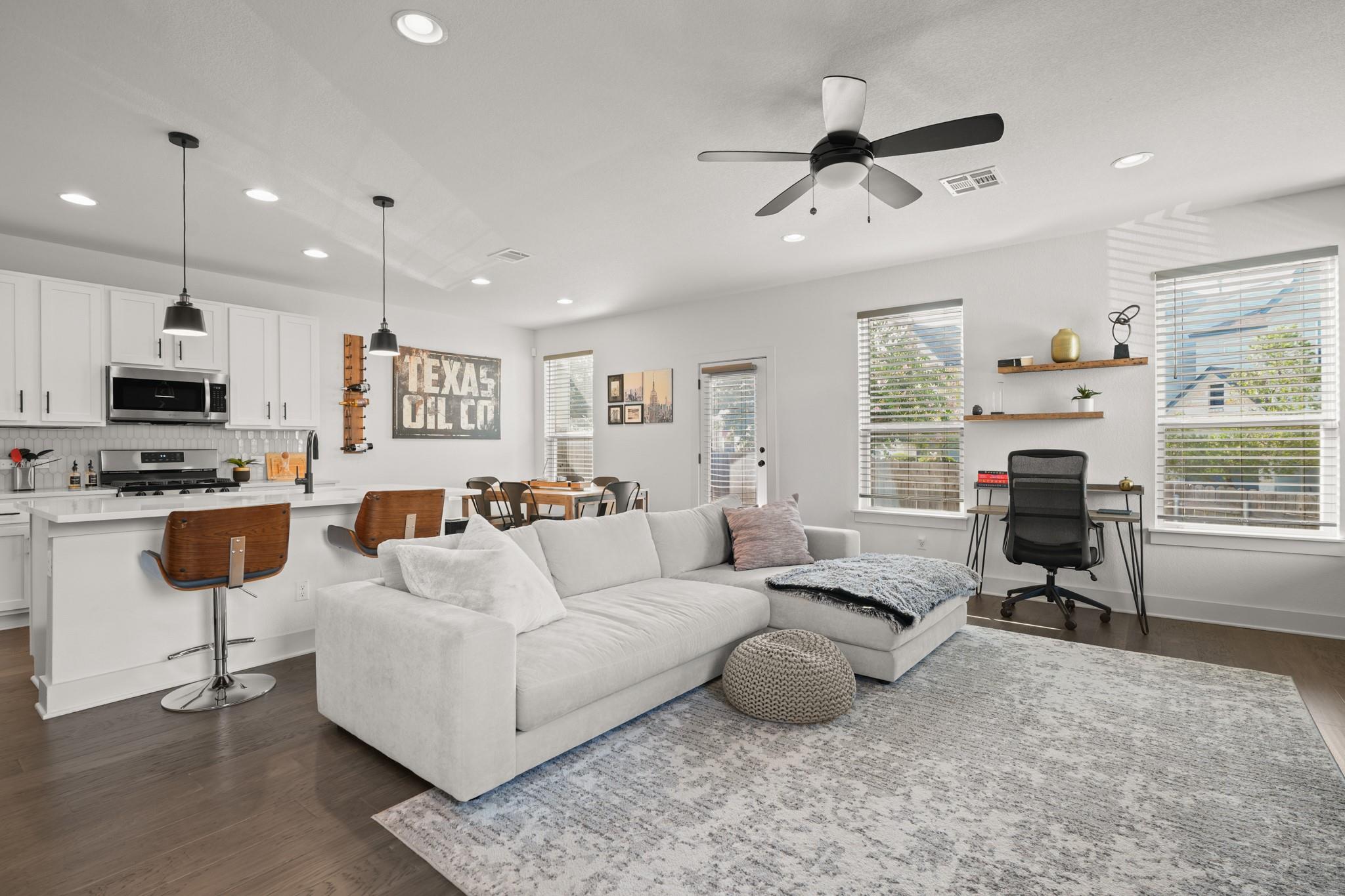 5160 N A W Grimes Blvd #125 Property Photo 1