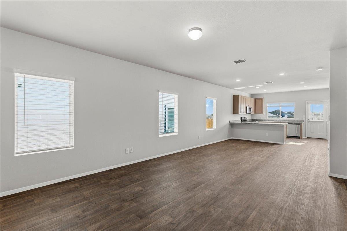 2609 Derwent Dr Property Photo 9