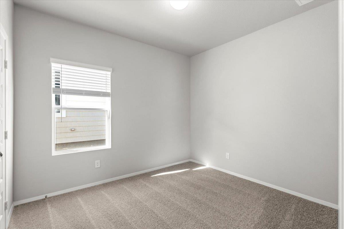 2609 Derwent Dr Property Photo 18