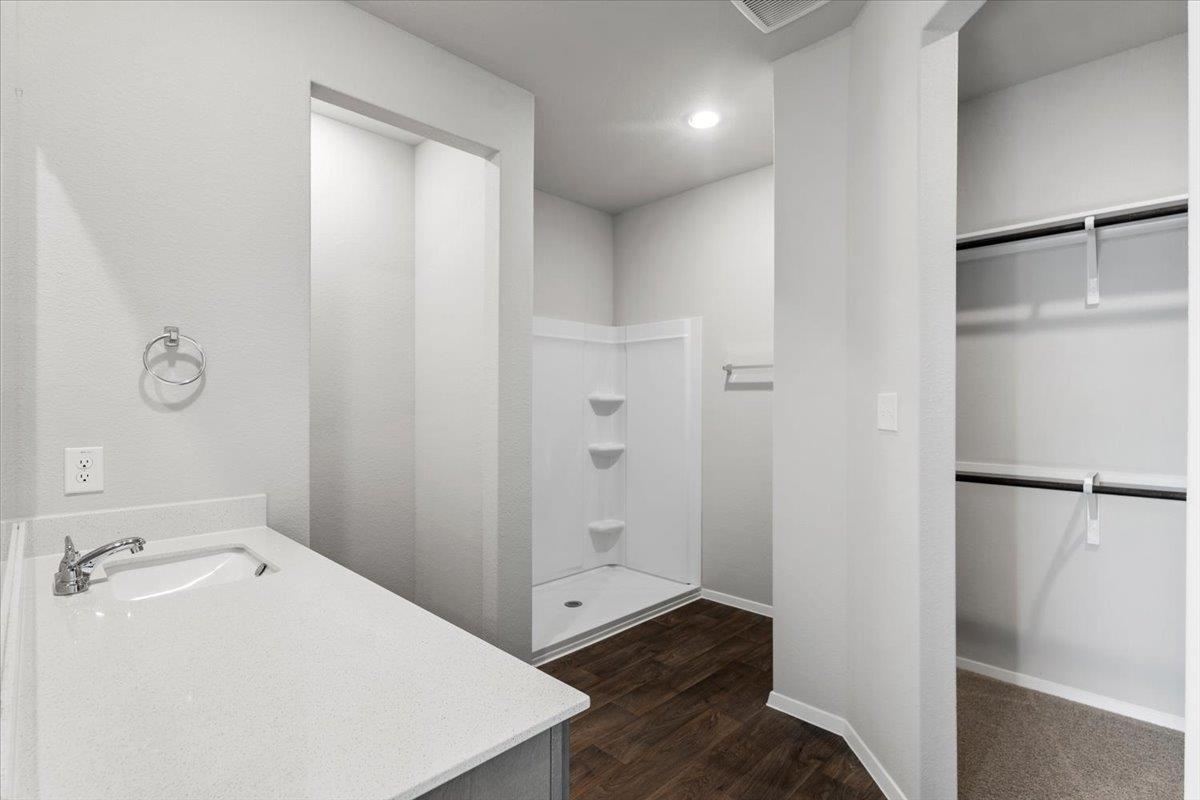 2609 Derwent Dr Property Photo 26