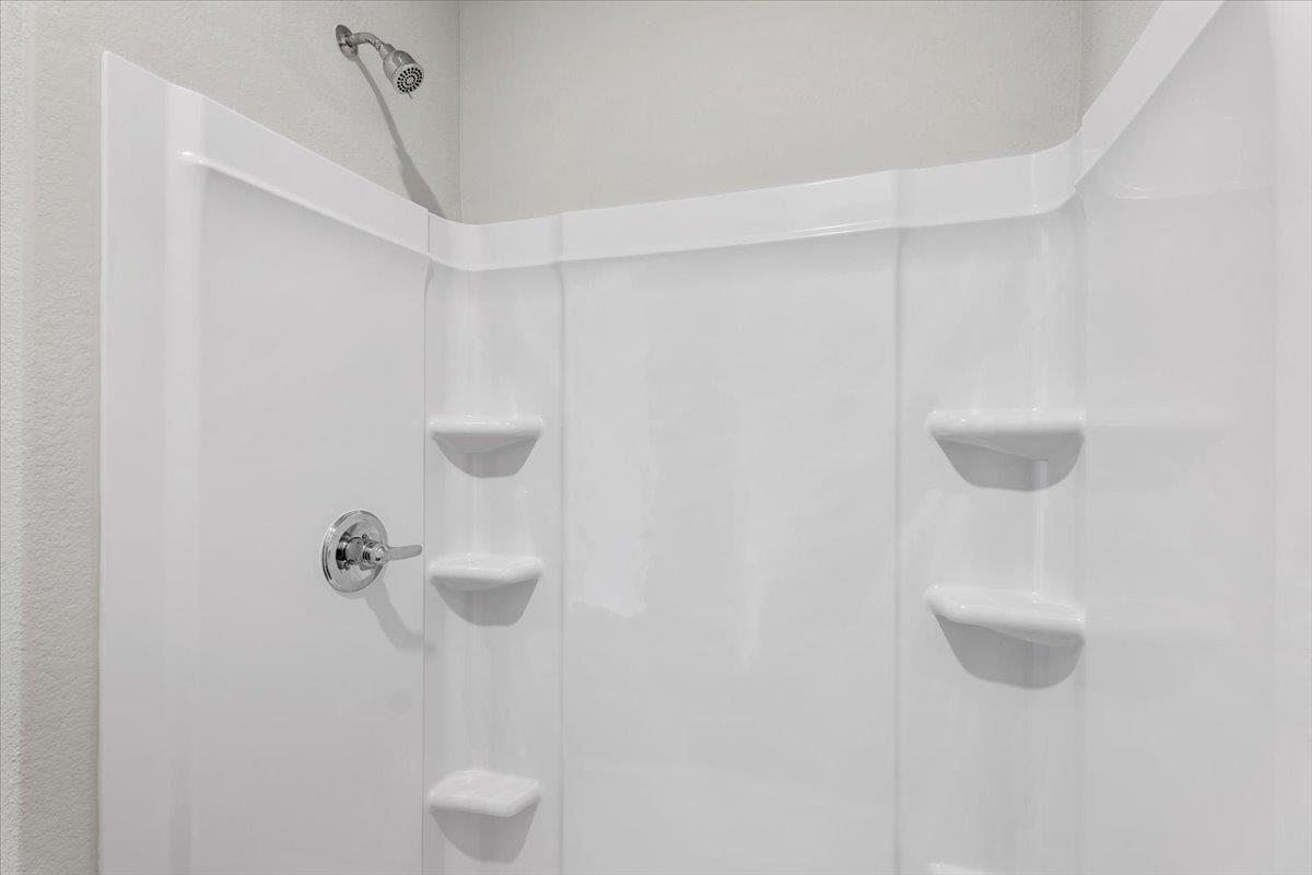 2609 Derwent Dr Property Photo 29