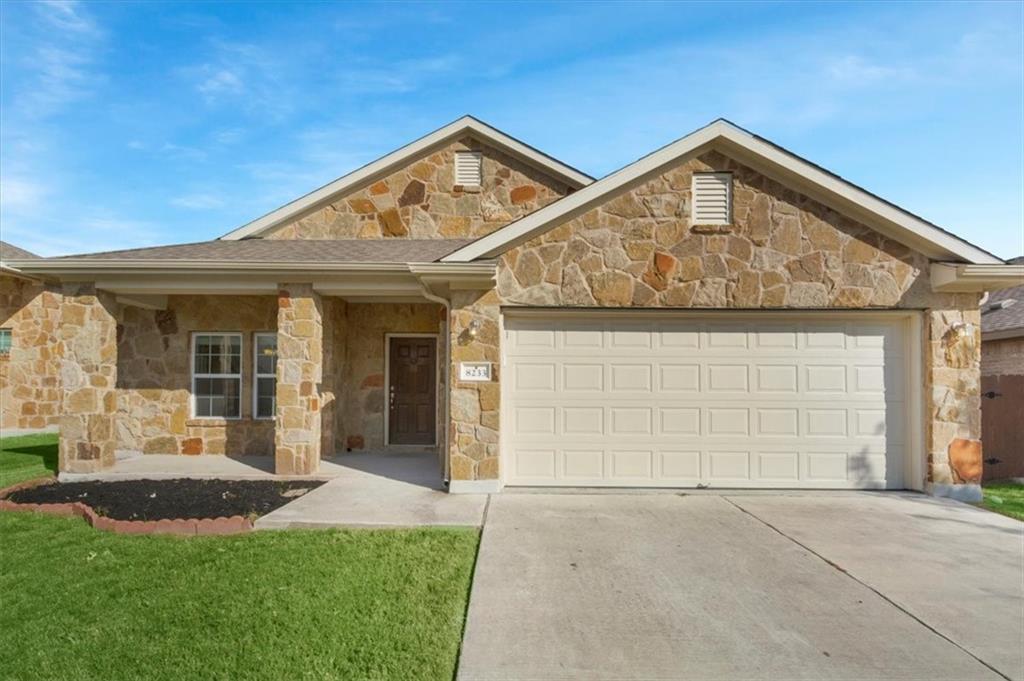 8233 Arezzo Dr Property Photo 1
