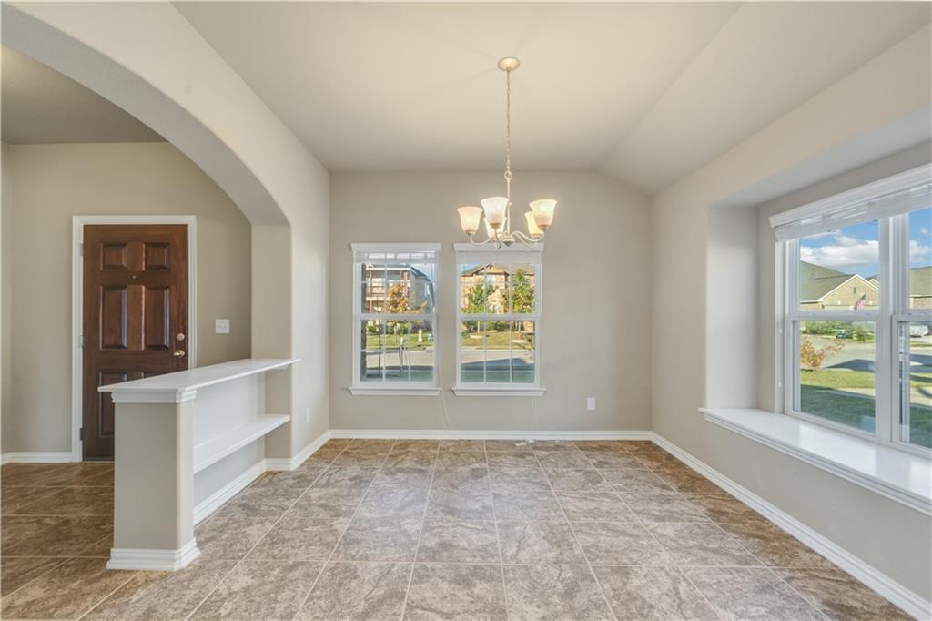 8233 Arezzo Dr Property Photo 2