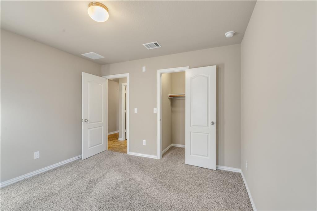 8233 Arezzo Dr Property Photo 16