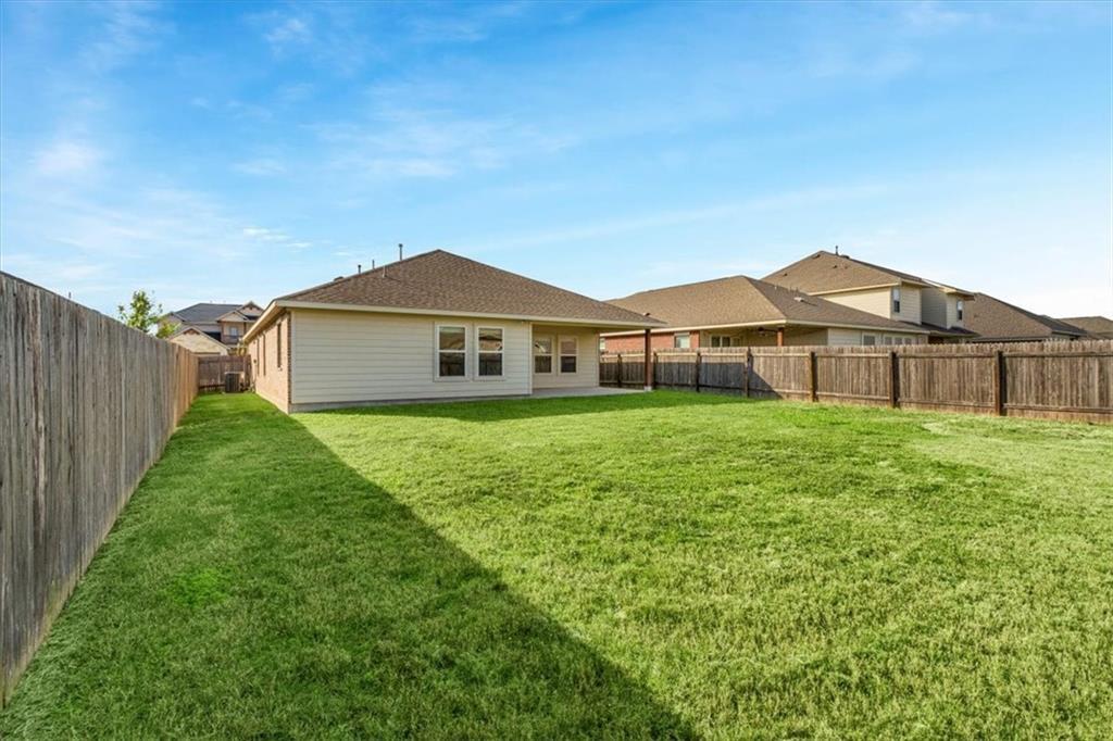 8233 Arezzo Dr Property Photo 21