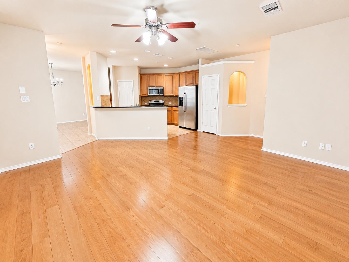 1310 W Parmer Ln #1503 Property Photo 5