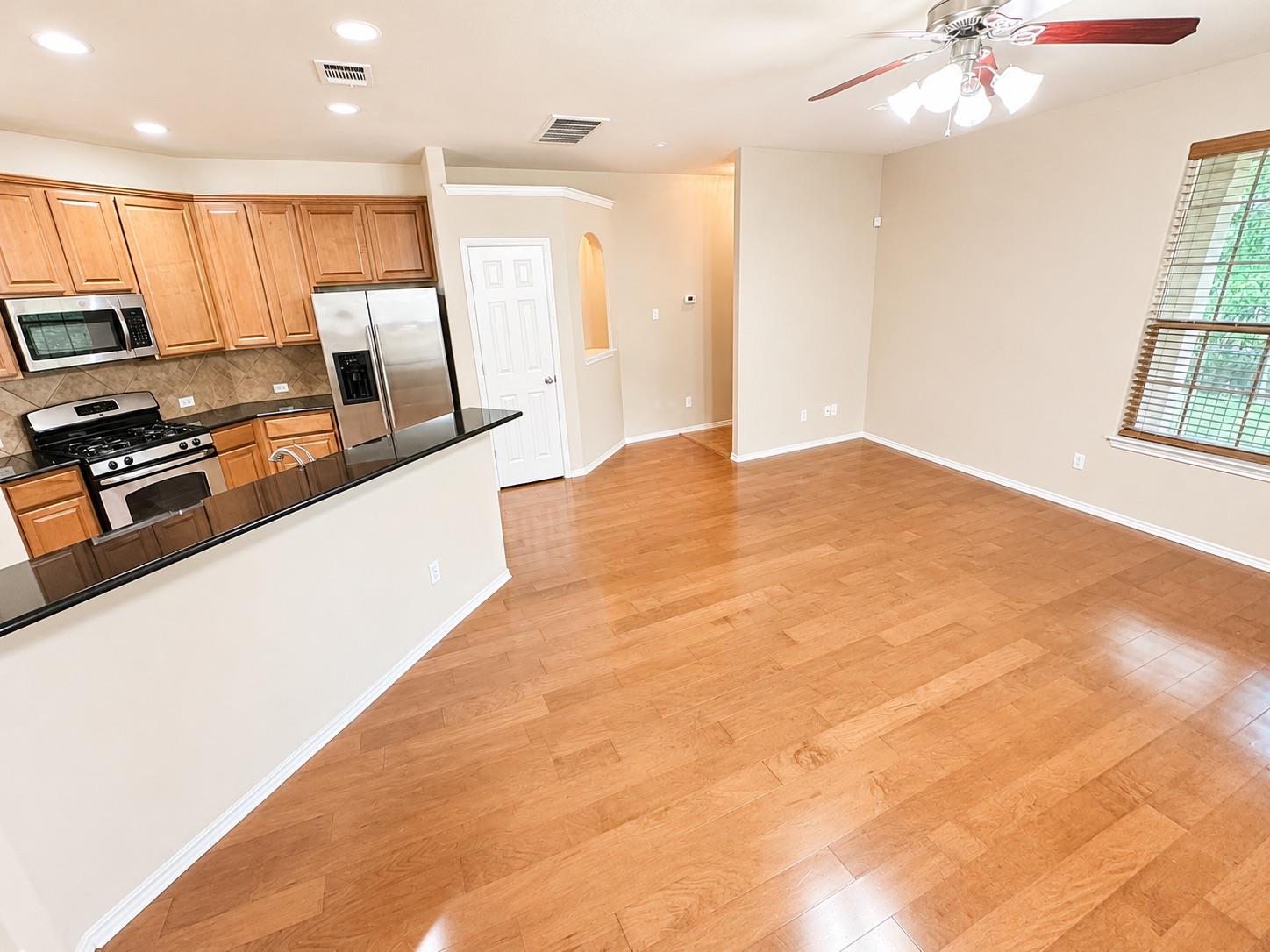 1310 W Parmer Ln #1503 Property Photo 6
