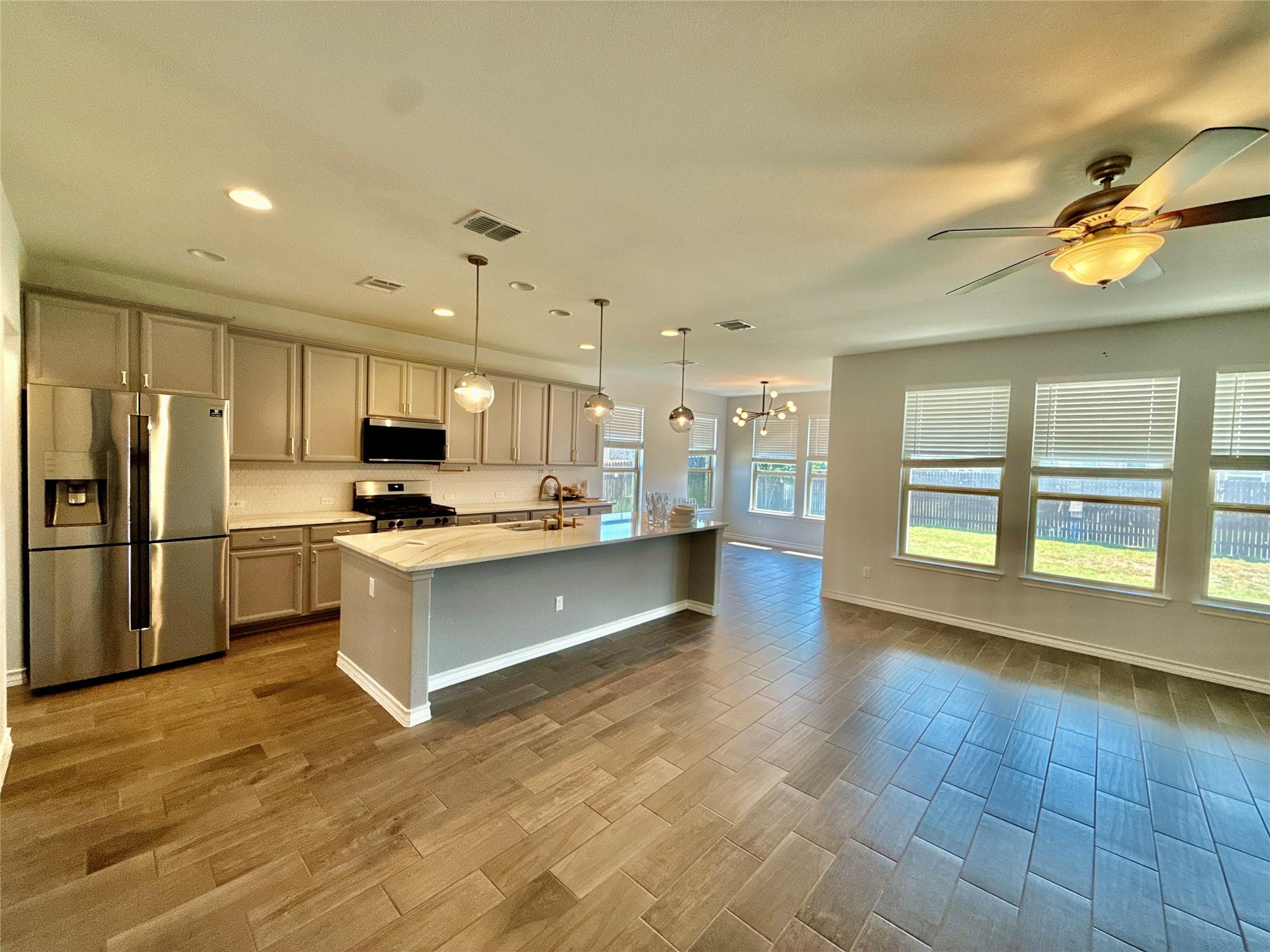 17113 Antioch Ave Property Photo 6
