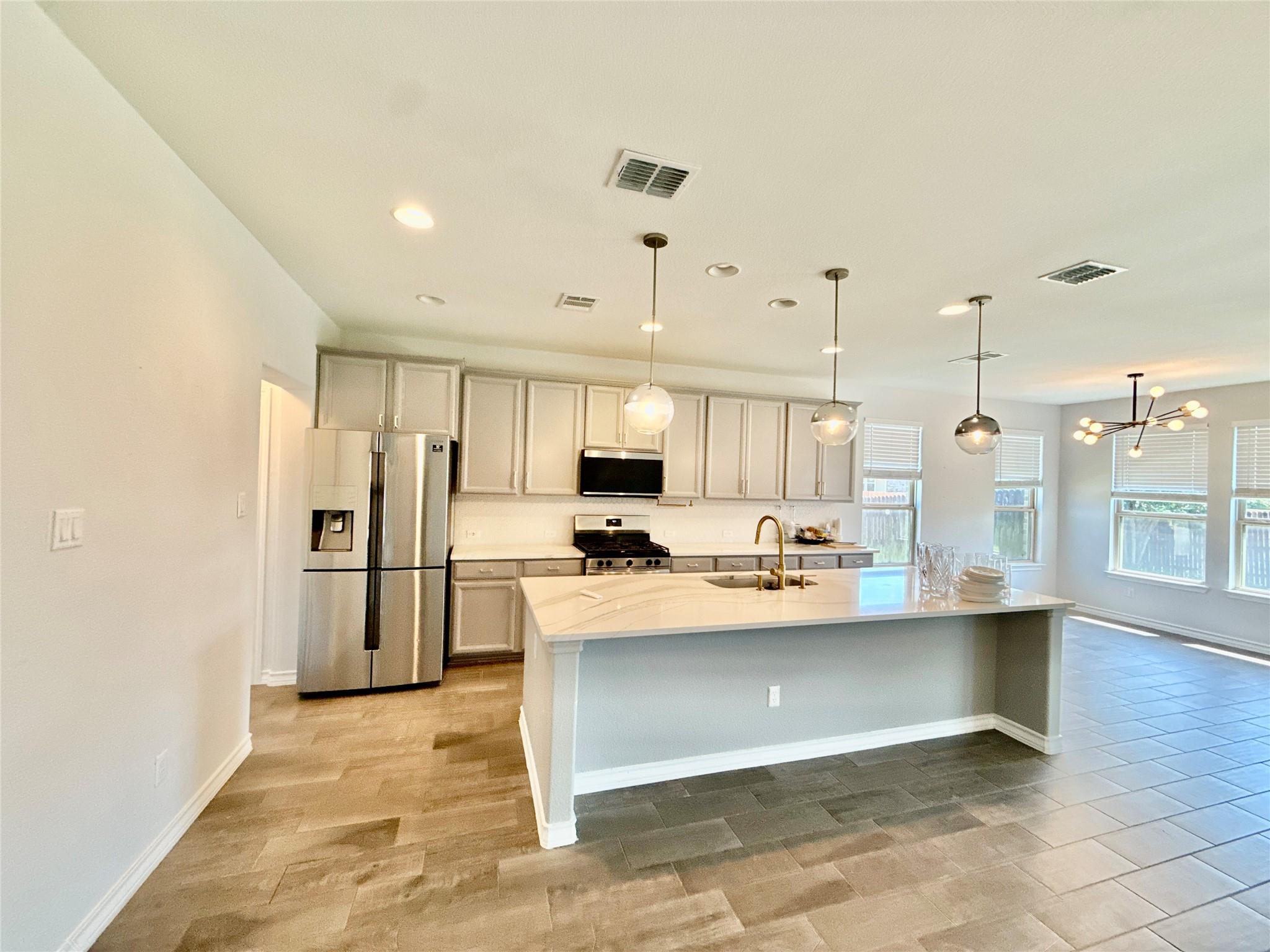 17113 Antioch Ave Property Photo 7