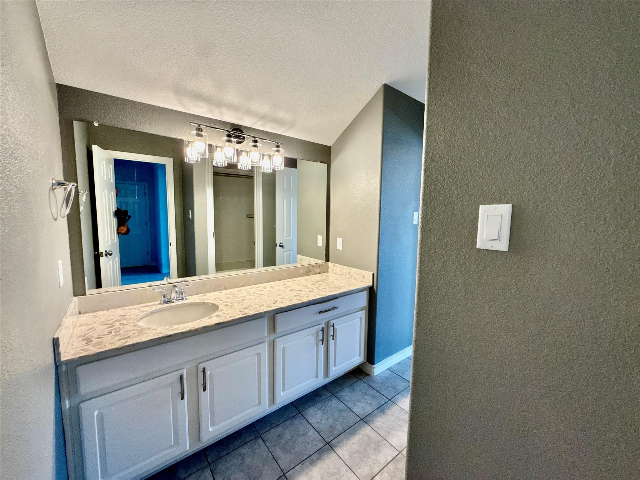 17113 Antioch Ave Property Photo 14