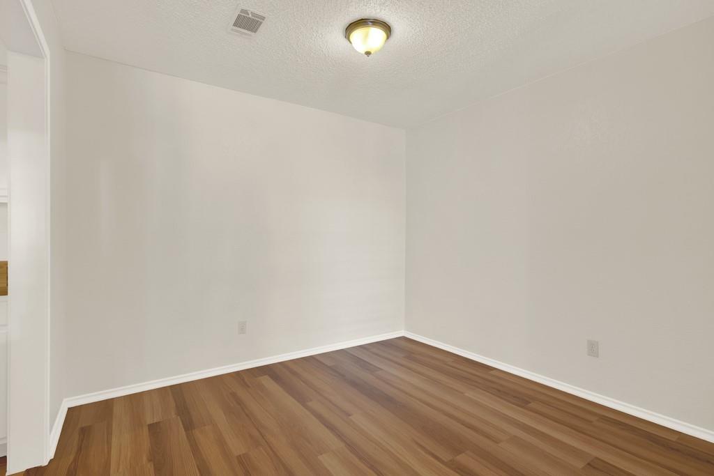 1202 Thorpe Ln #701 Property Photo 11