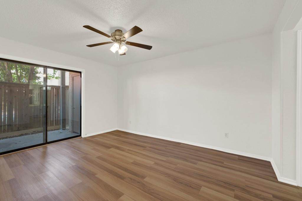 1202 Thorpe Ln #701 Property Photo 19