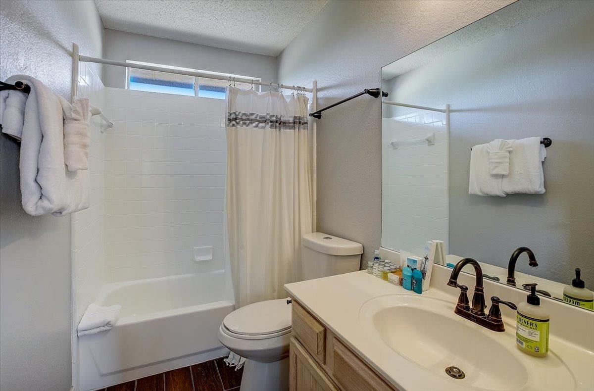 102 Clarks Grove Ln Property Photo 19