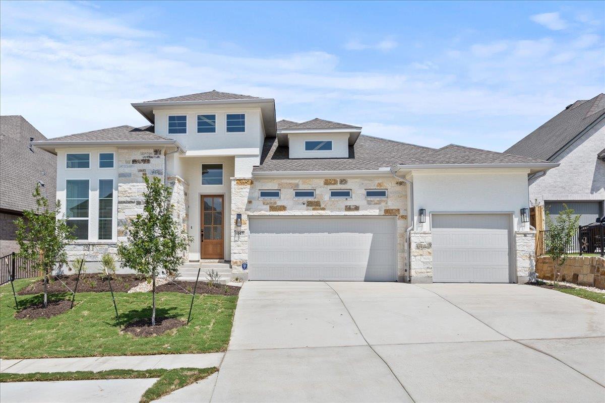 204 Firethorn Cv Property Photo 1