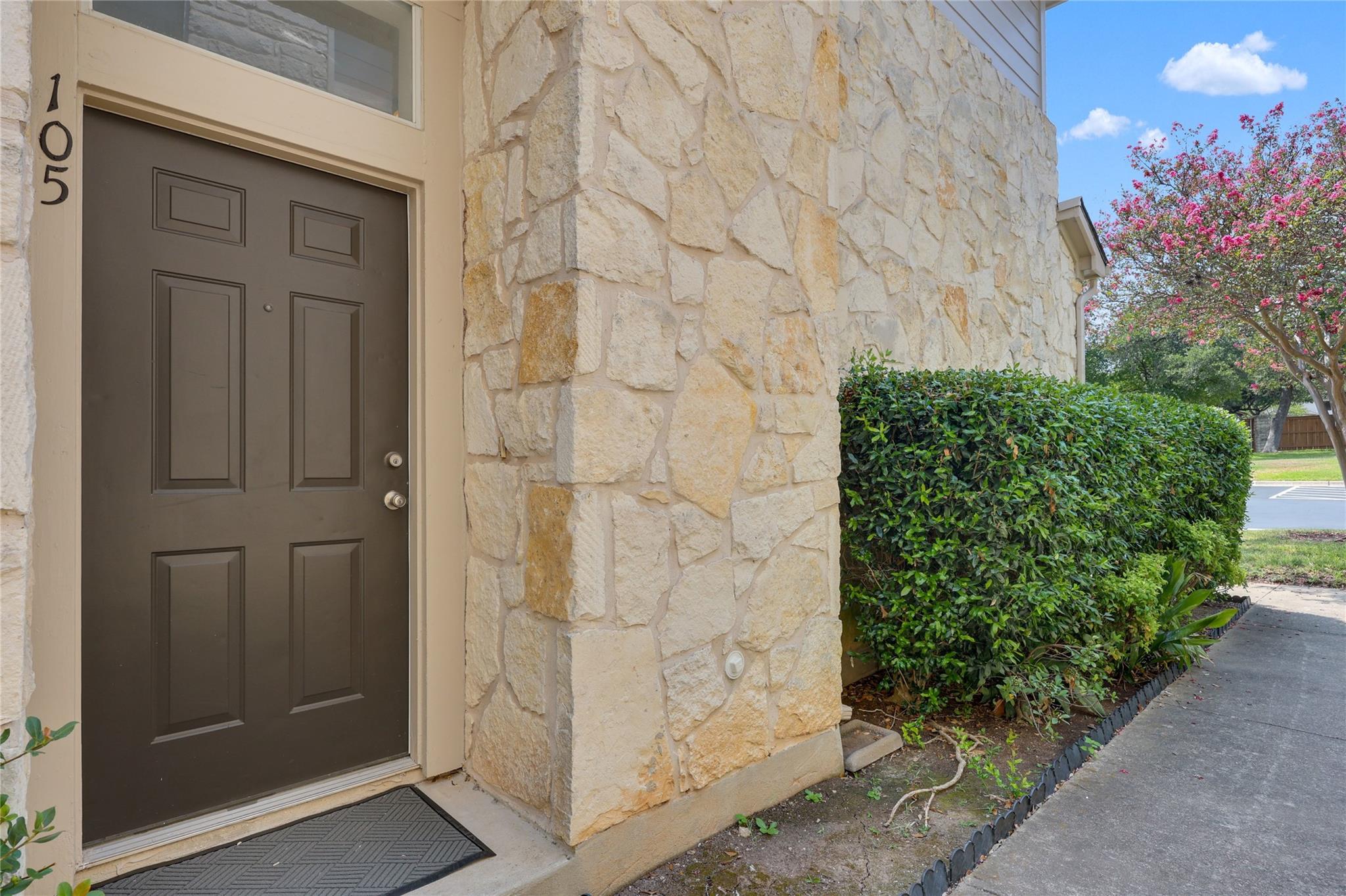 7501 Shadowridge Run None #105 Property Photo 2