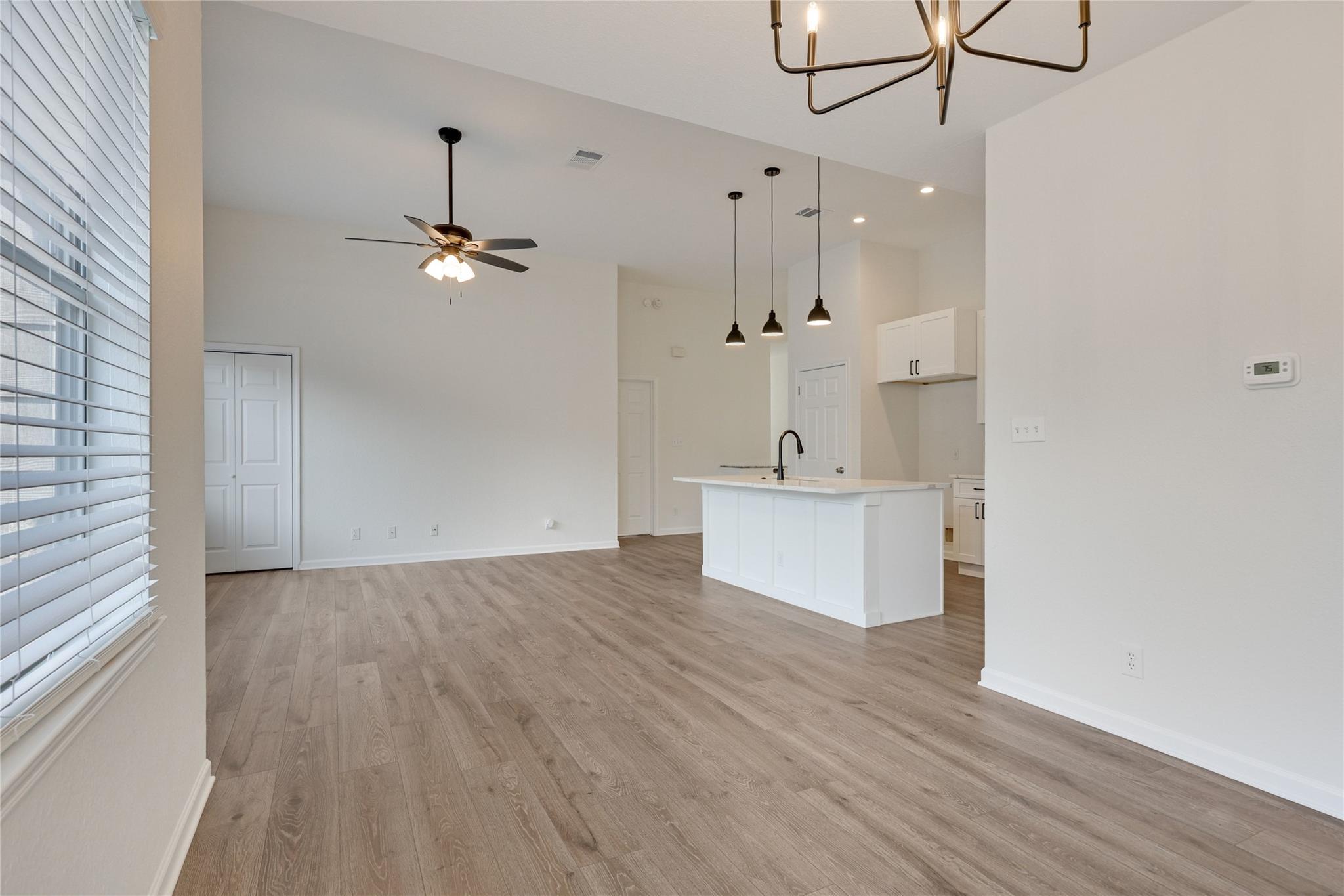 7501 Shadowridge Run None #105 Property Photo 4