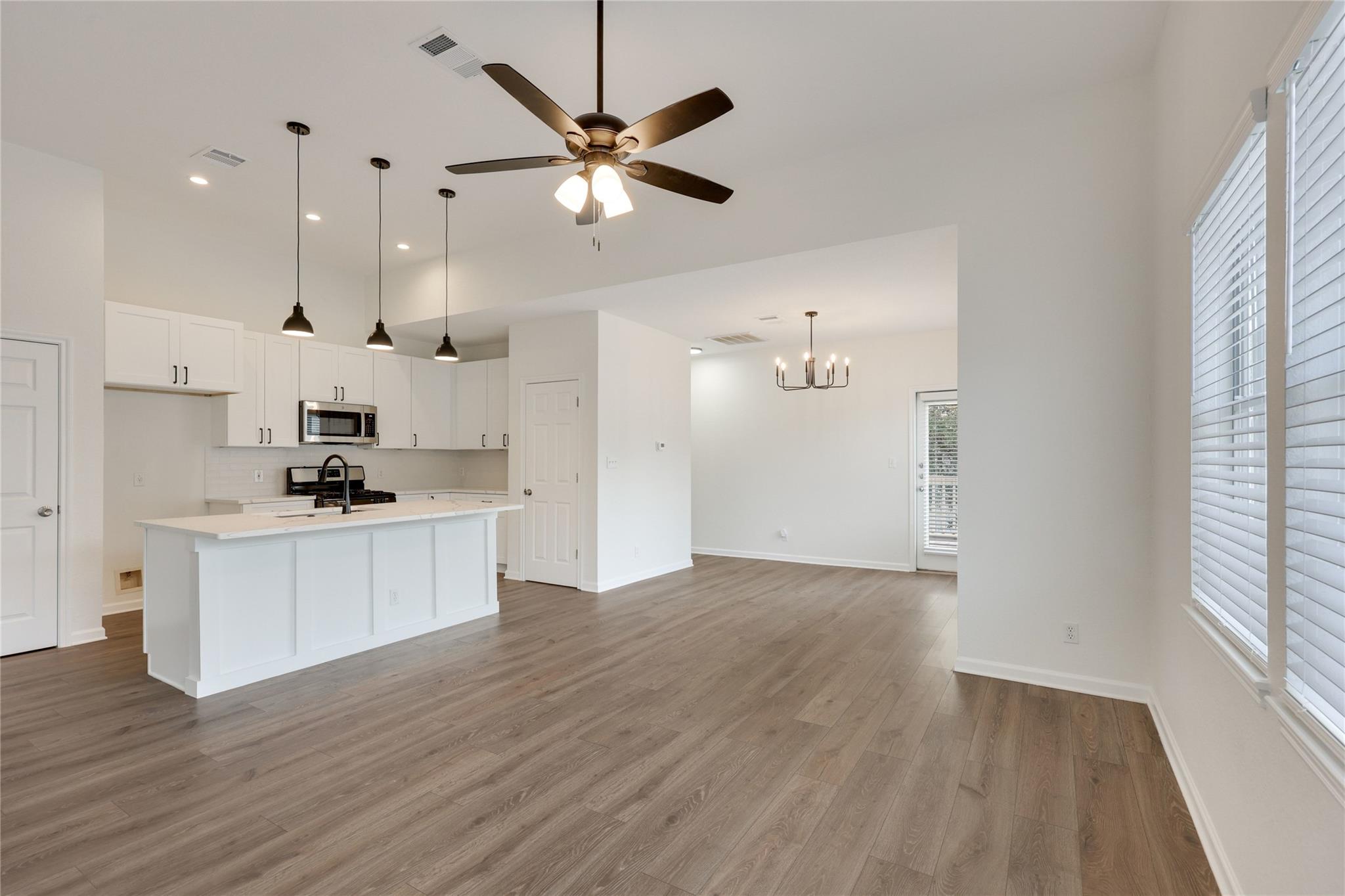 7501 Shadowridge Run None #105 Property Photo 8