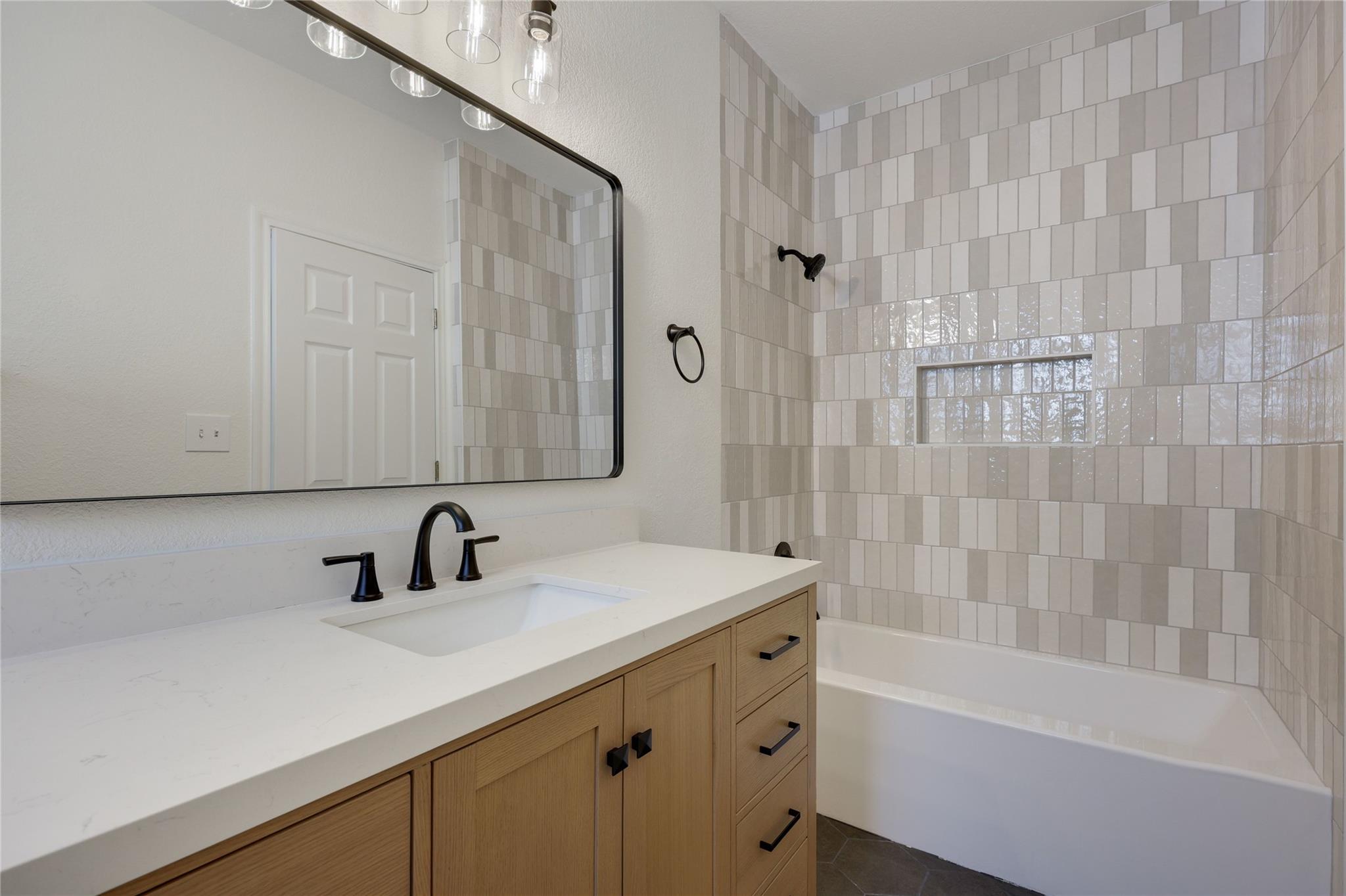 7501 Shadowridge Run None #105 Property Photo 13