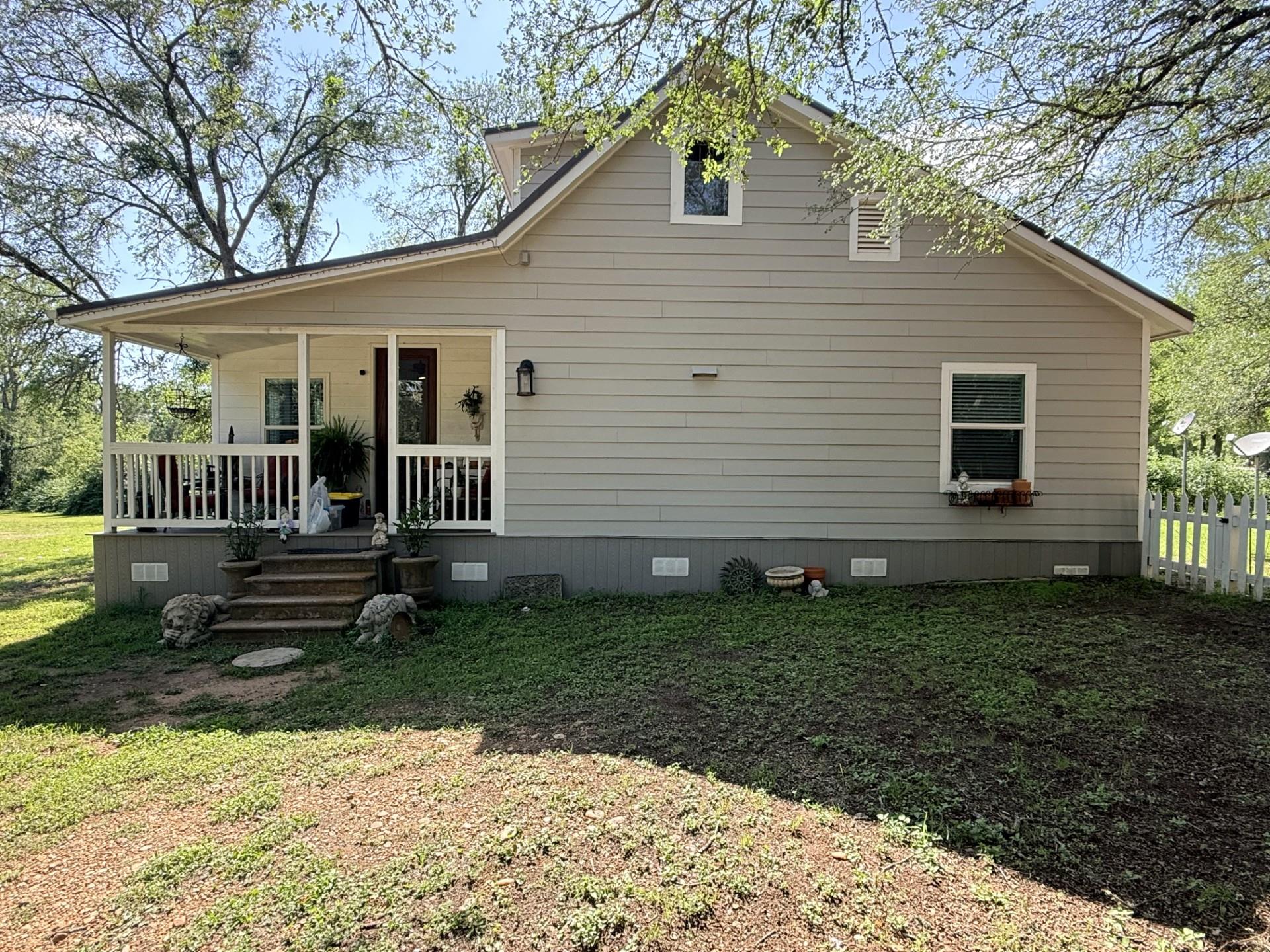227 Crooked Hollow Rd Property Photo 1