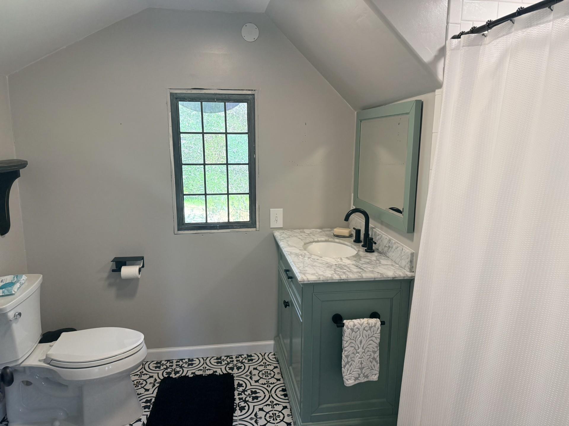 227 Crooked Hollow Rd Property Photo 10