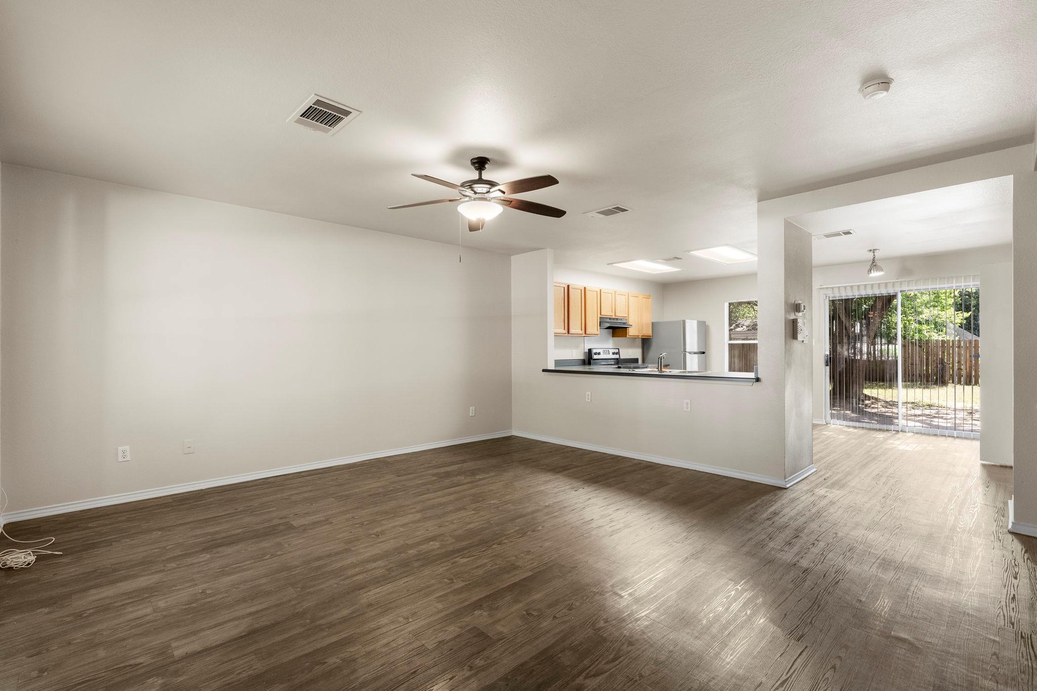 10643 Marshitahs Way Property Photo 5