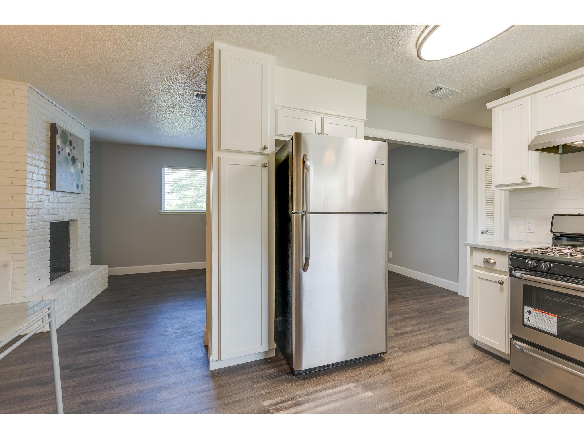 1606 Parker Ln Property Photo 14