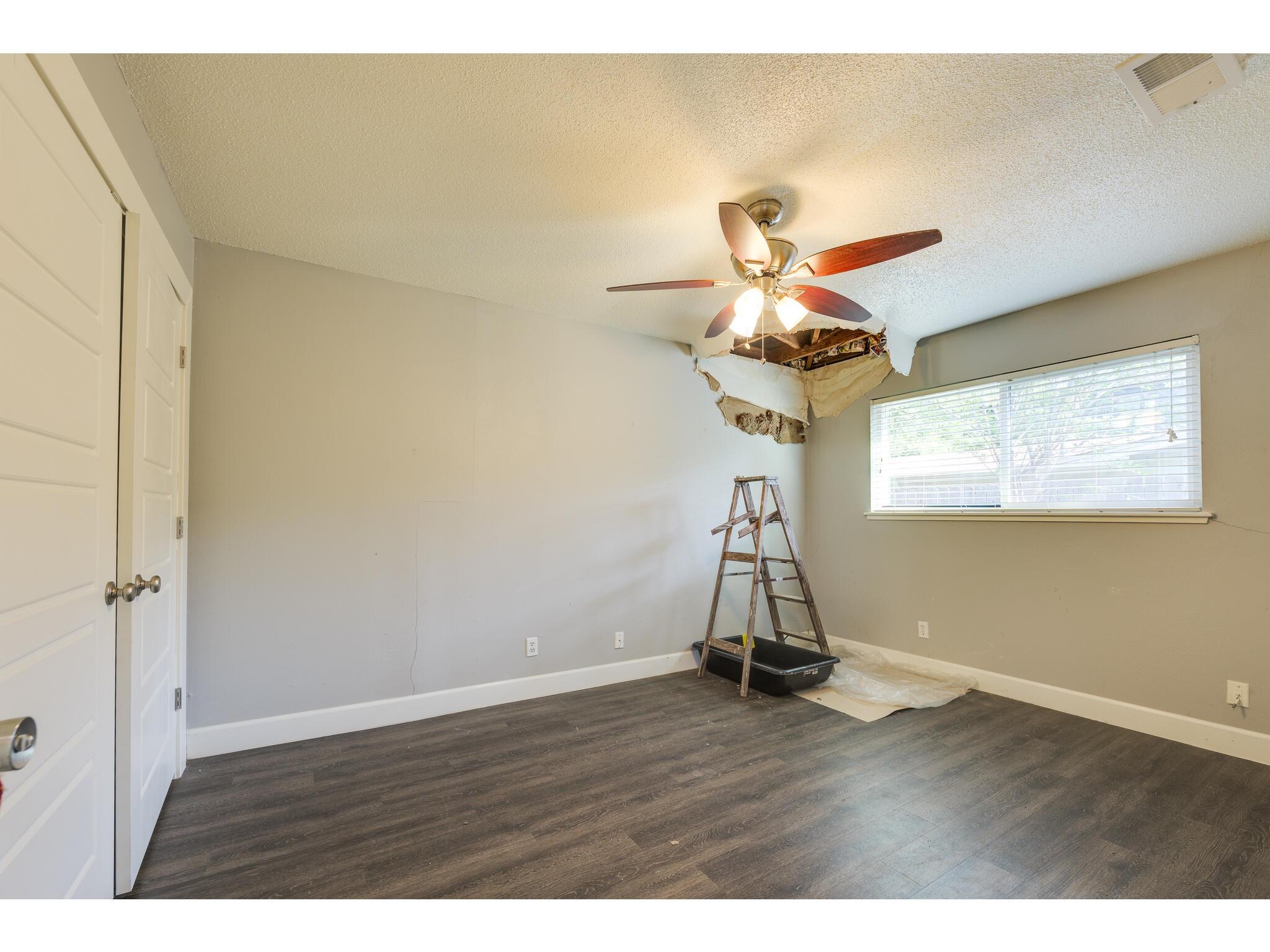 1606 Parker Ln Property Photo 18